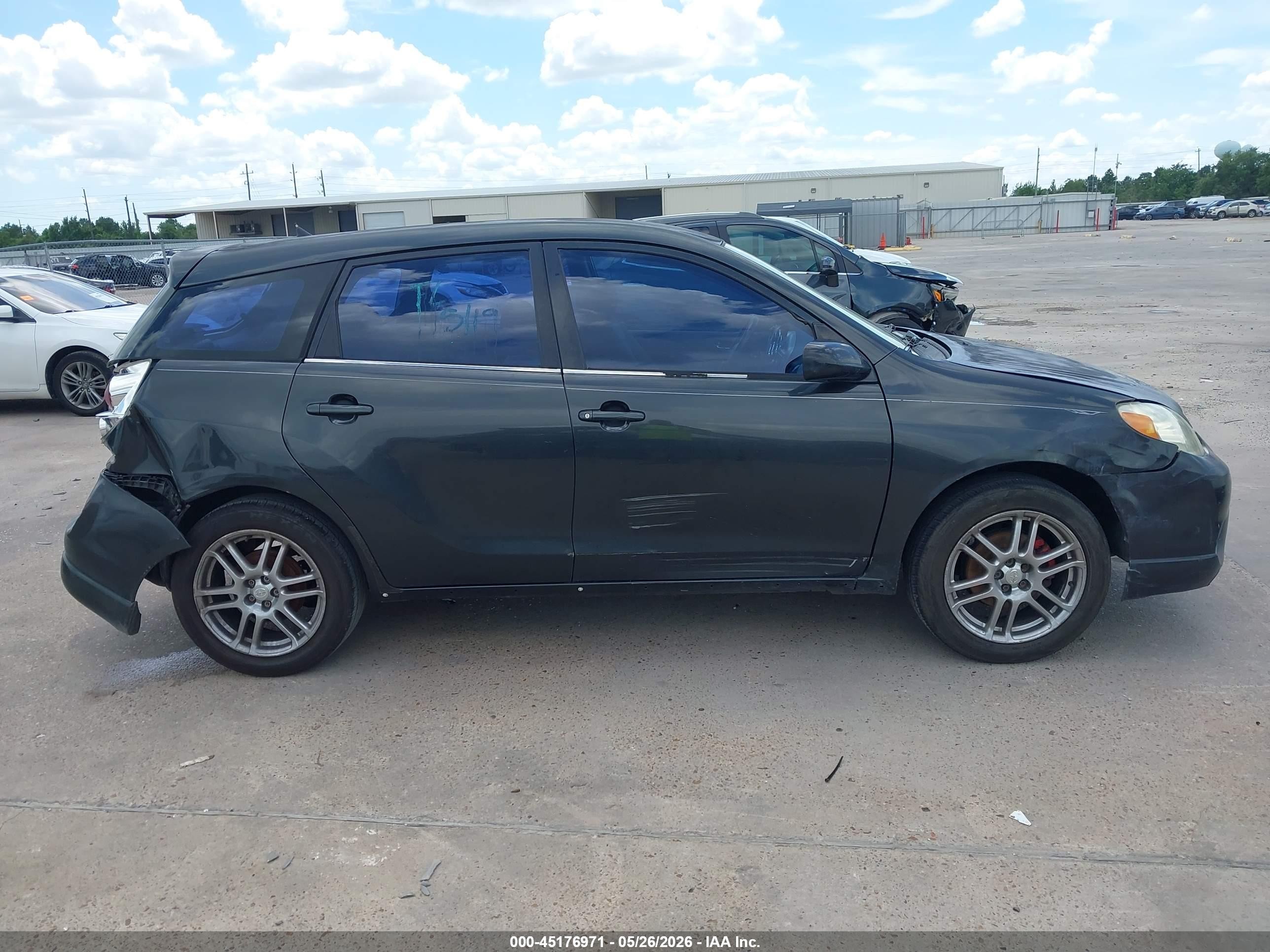 2005 Toyota Matrix Xr Черный vin: 2T1KR32E65C334880