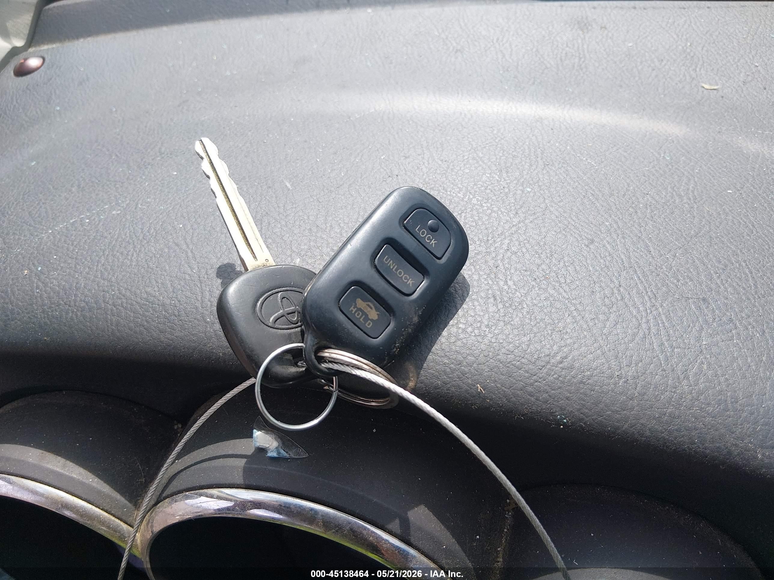 2005 Toyota Matrix Xr Silver vin: 2T1KR32E65C381696