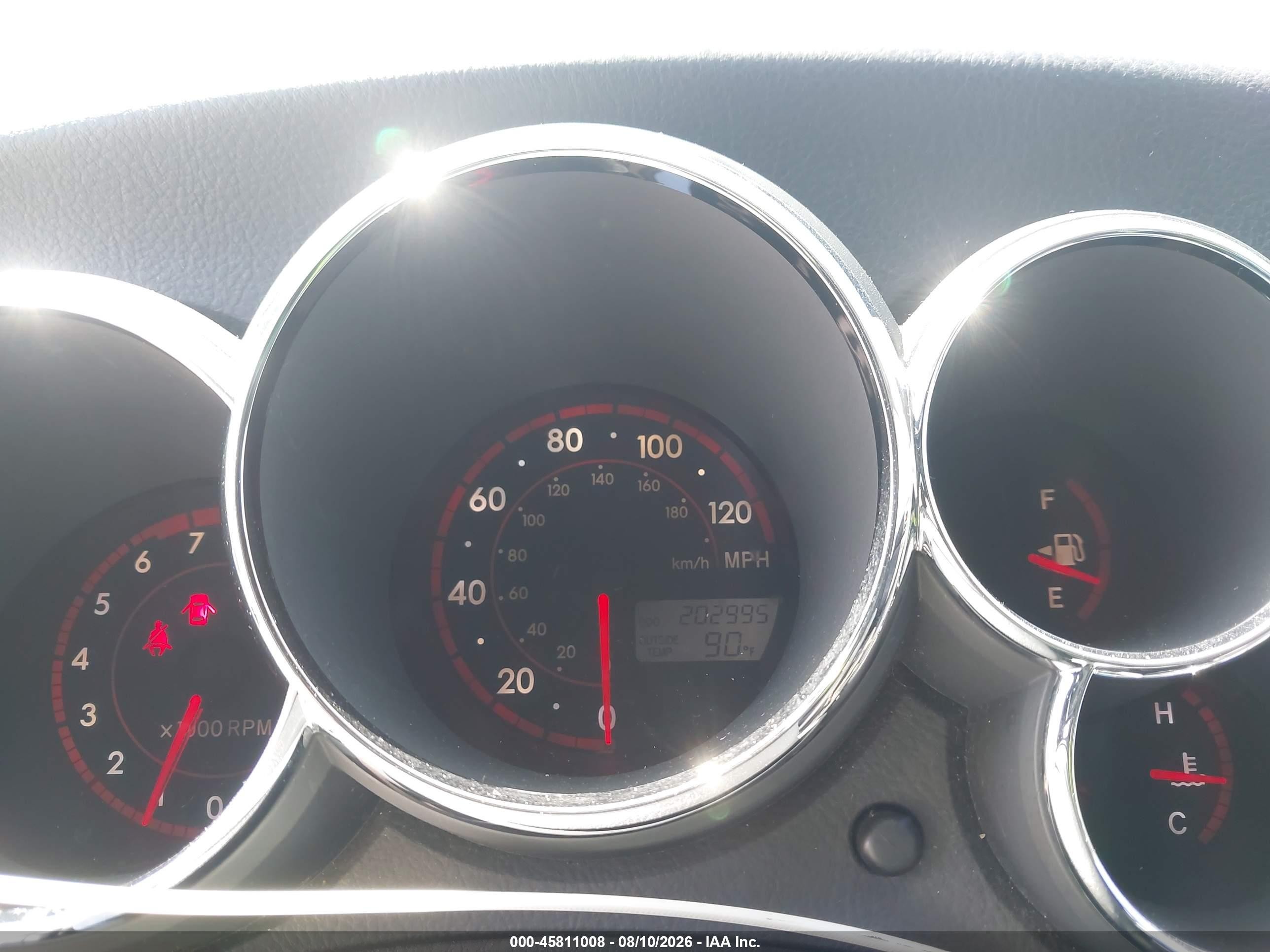 2005 Toyota Matrix   Gray vin: 2T1KR32E65C448975
