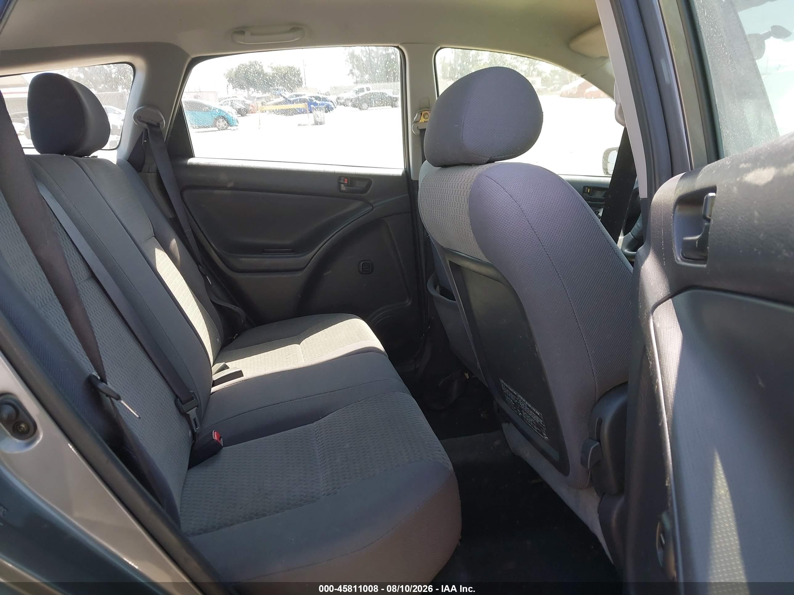 2005 Toyota Matrix   Gray vin: 2T1KR32E65C448975