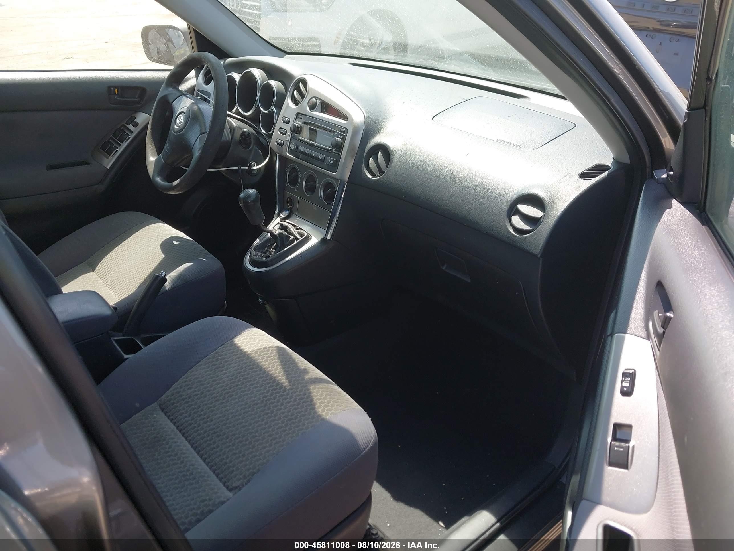 2005 Toyota Matrix   Gray vin: 2T1KR32E65C448975