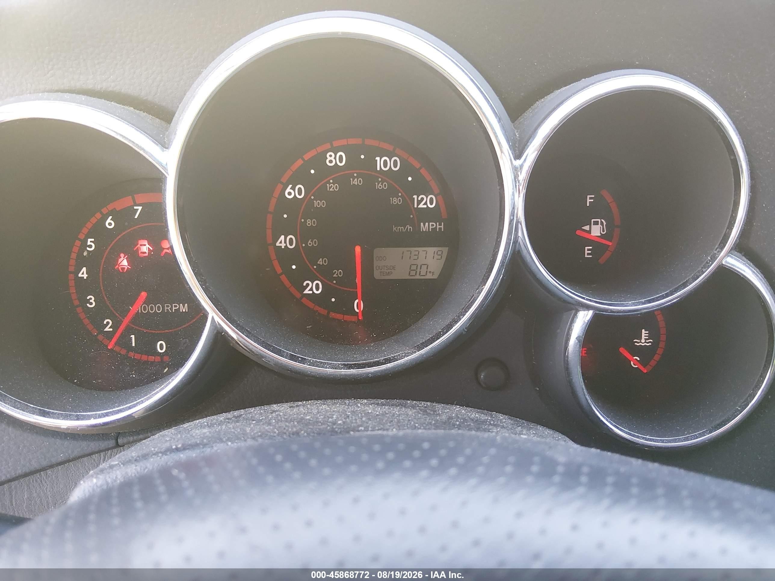 2006 Toyota Matrix   White vin: 2T1KR32E66C573315