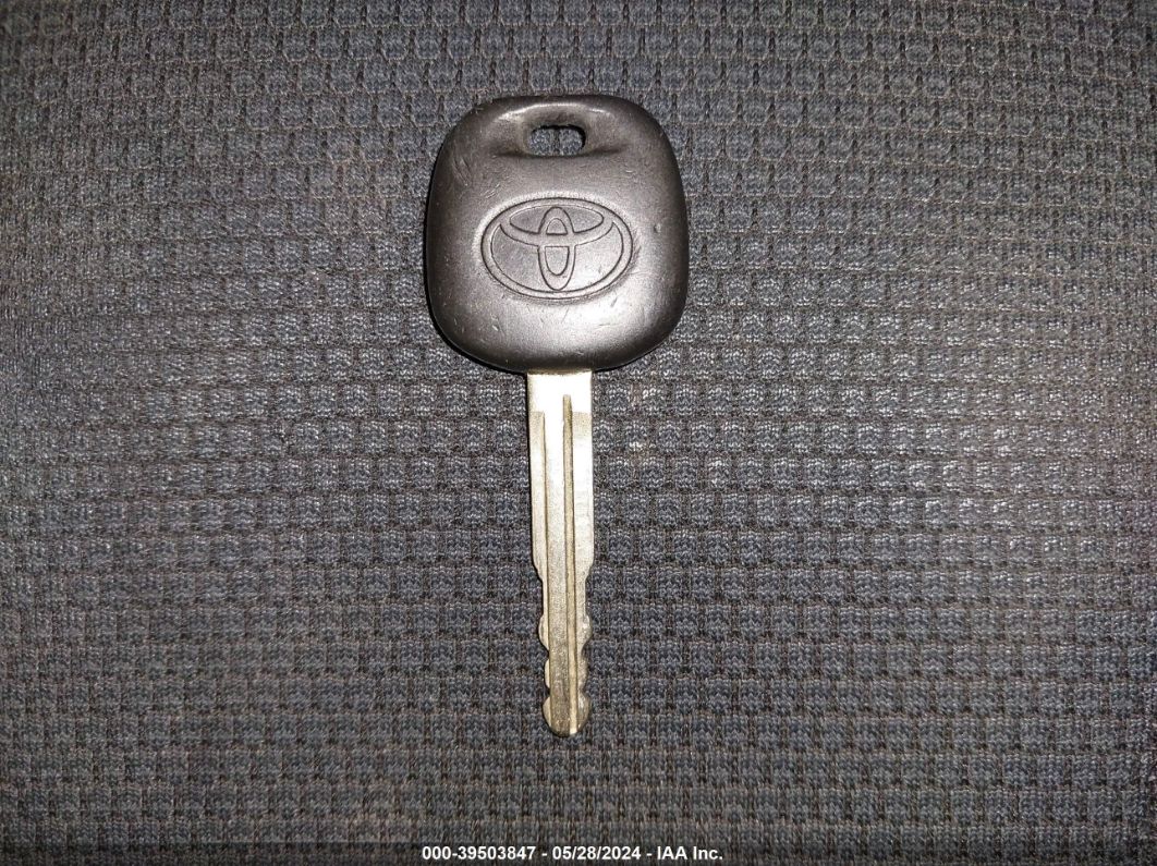 Price & History 2006 Toyota Matrix Xr 1.8l I-4 Dohc, Vvt, 126hp