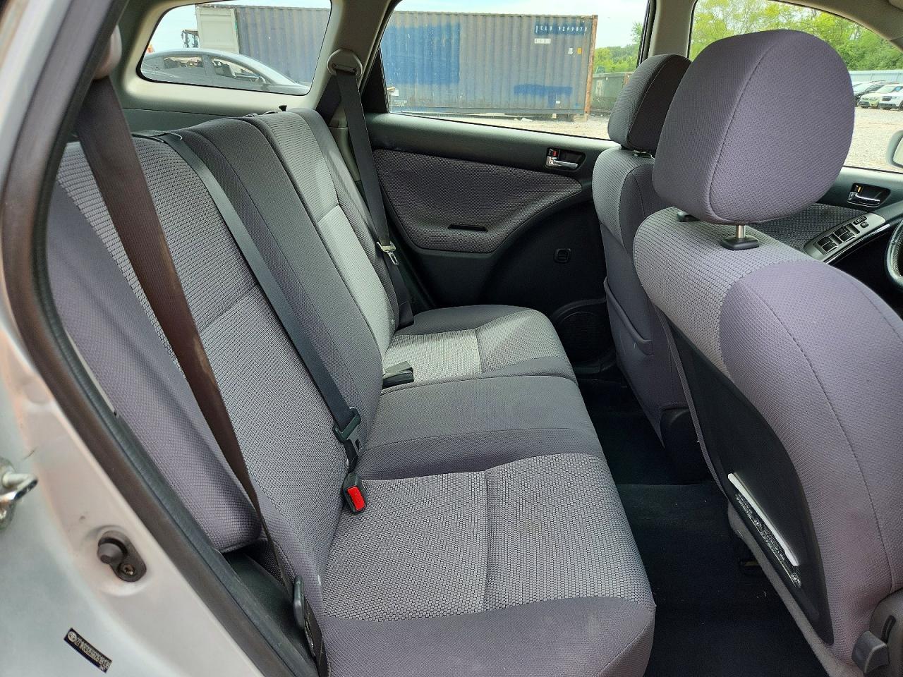 2006 Toyota Matrix Xr Серебряный vin: 2T1KR32E66C618138