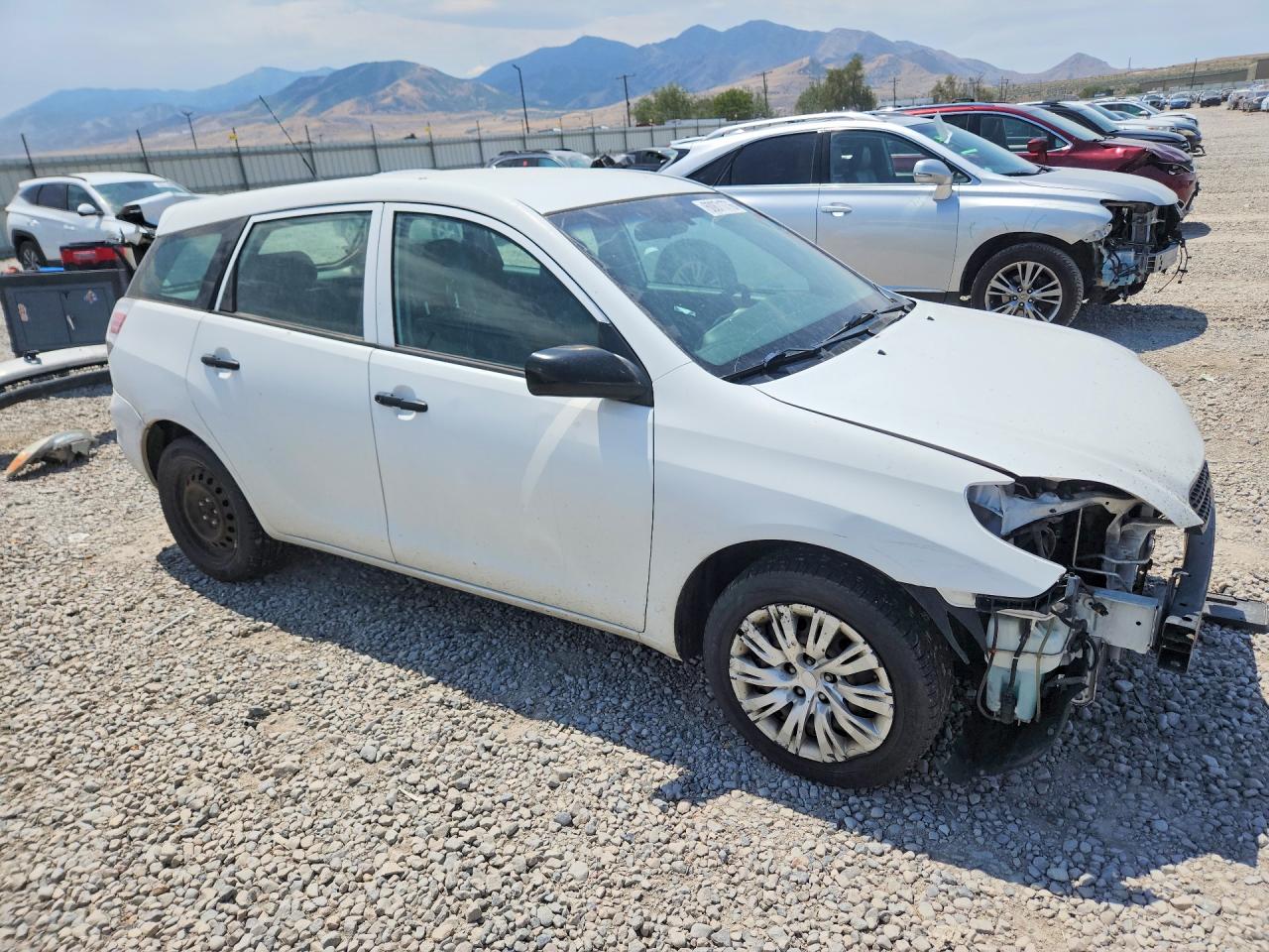 2007 Toyota Corolla Matrix Xr White vin: 2T1KR32E67C656132