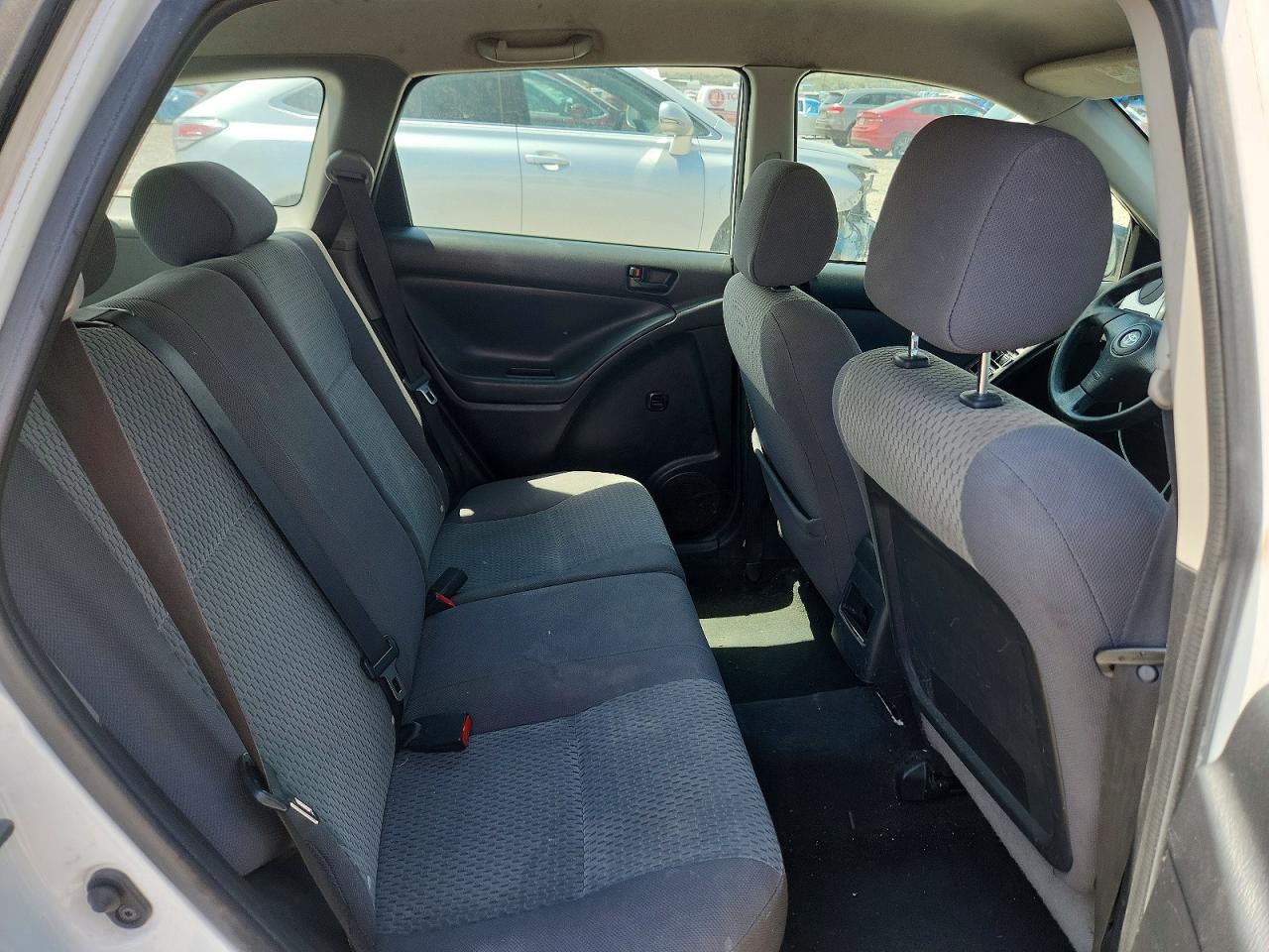 2007 Toyota Corolla Matrix Xr White vin: 2T1KR32E67C656132