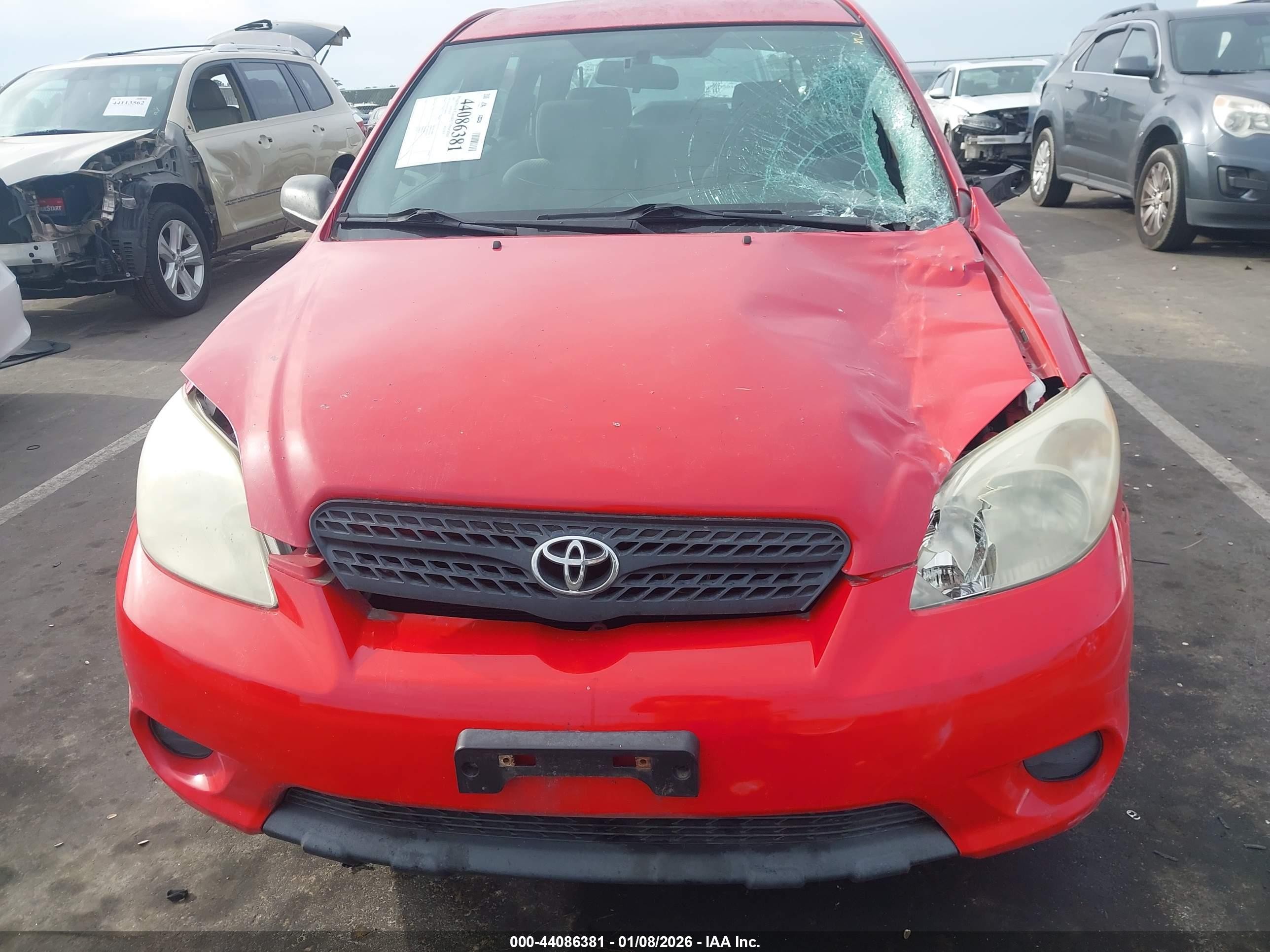 2007 Toyota Matrix   Red vin: 2T1KR32E67C666322