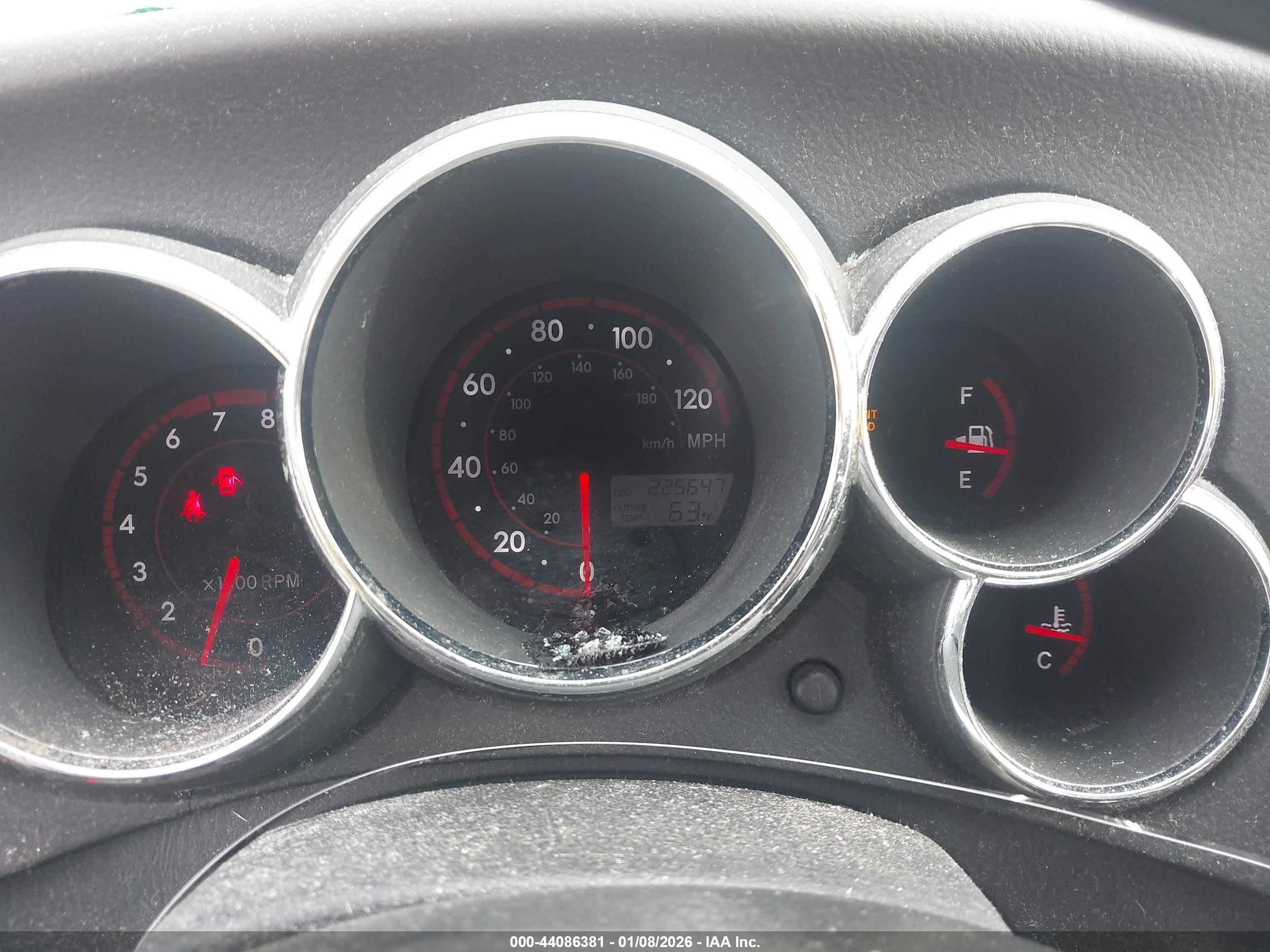 2007 Toyota Matrix   Red vin: 2T1KR32E67C666322