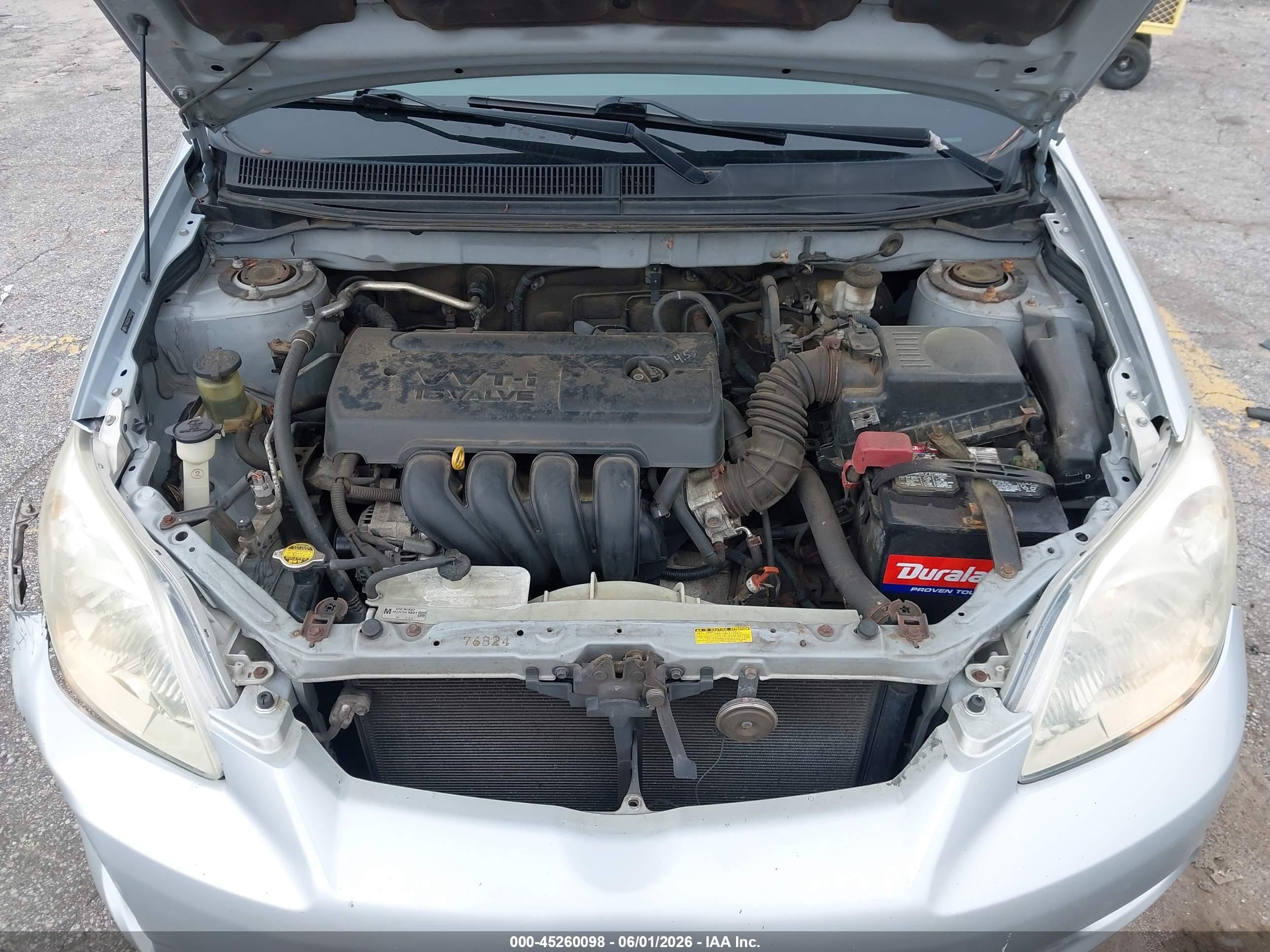 2007 Toyota Matrix   Silver vin: 2T1KR32E67C680088
