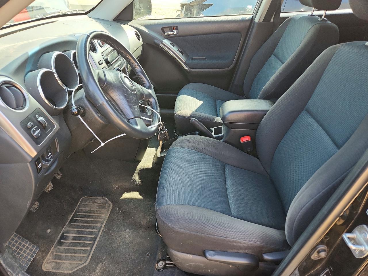 2008 Toyota Corolla Matrix Xr Black vin: 2T1KR32E68C702494
