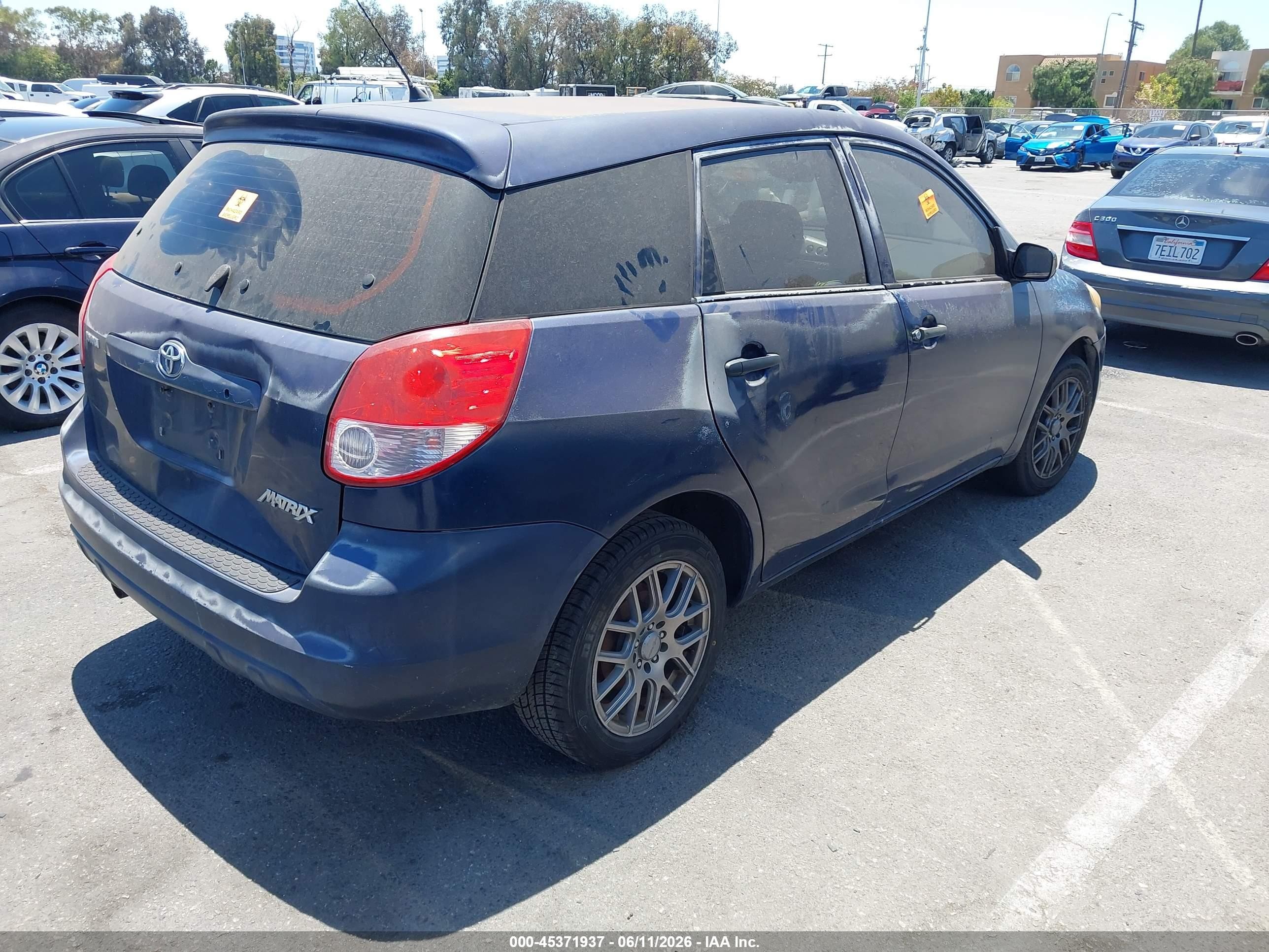 2004 Toyota Matrix Standard Dark Blue vin: 2T1KR32E74C167010