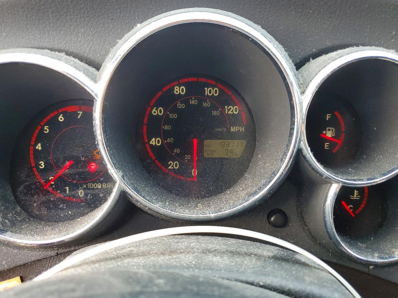 2004 Toyota Corolla Matrix Xr Белый vin: 2T1KR32E74C176807