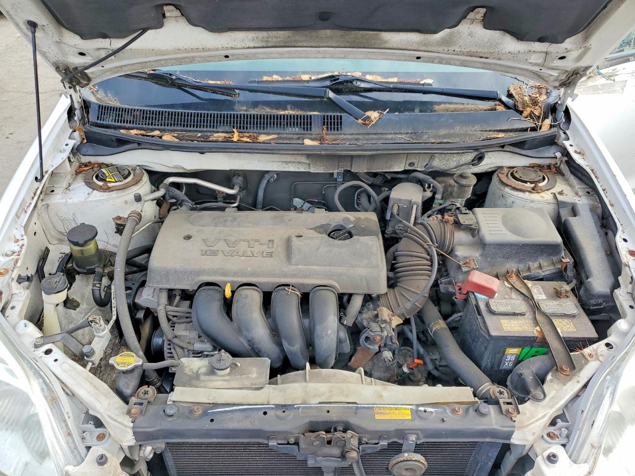 2004 Toyota Corolla Matrix Xr Белый vin: 2T1KR32E74C176807