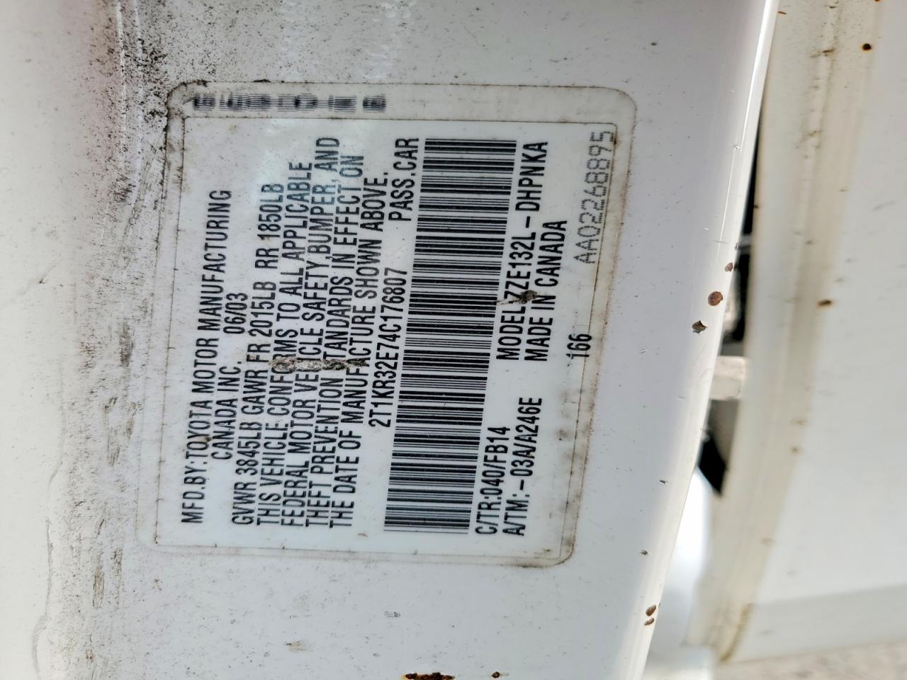 2004 Toyota Corolla Matrix Xr Белый vin: 2T1KR32E74C176807