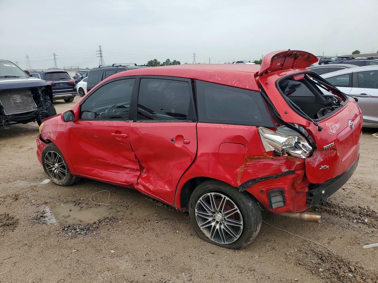 2004 Toyota Corolla Matrix Xr Red vin: 2T1KR32E74C227173
