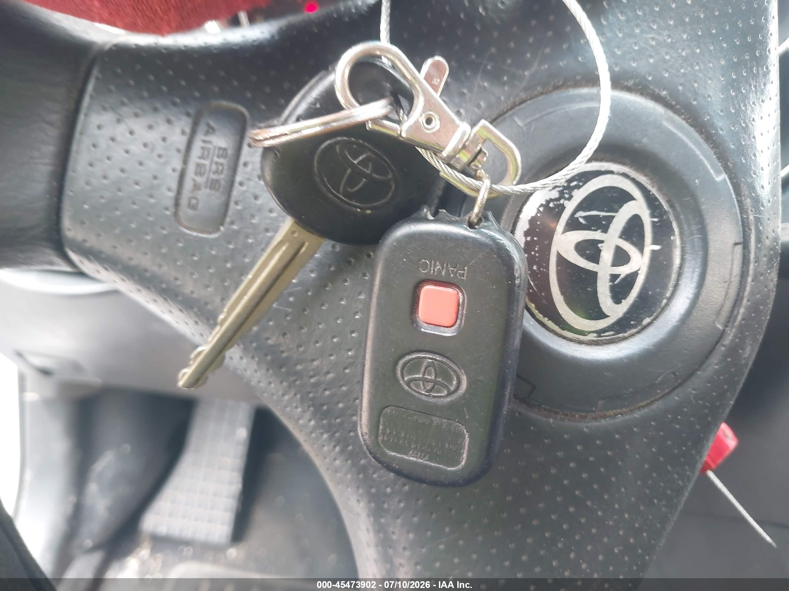 2005 Toyota Matrix   Silver vin: 2T1KR32E75C478339
