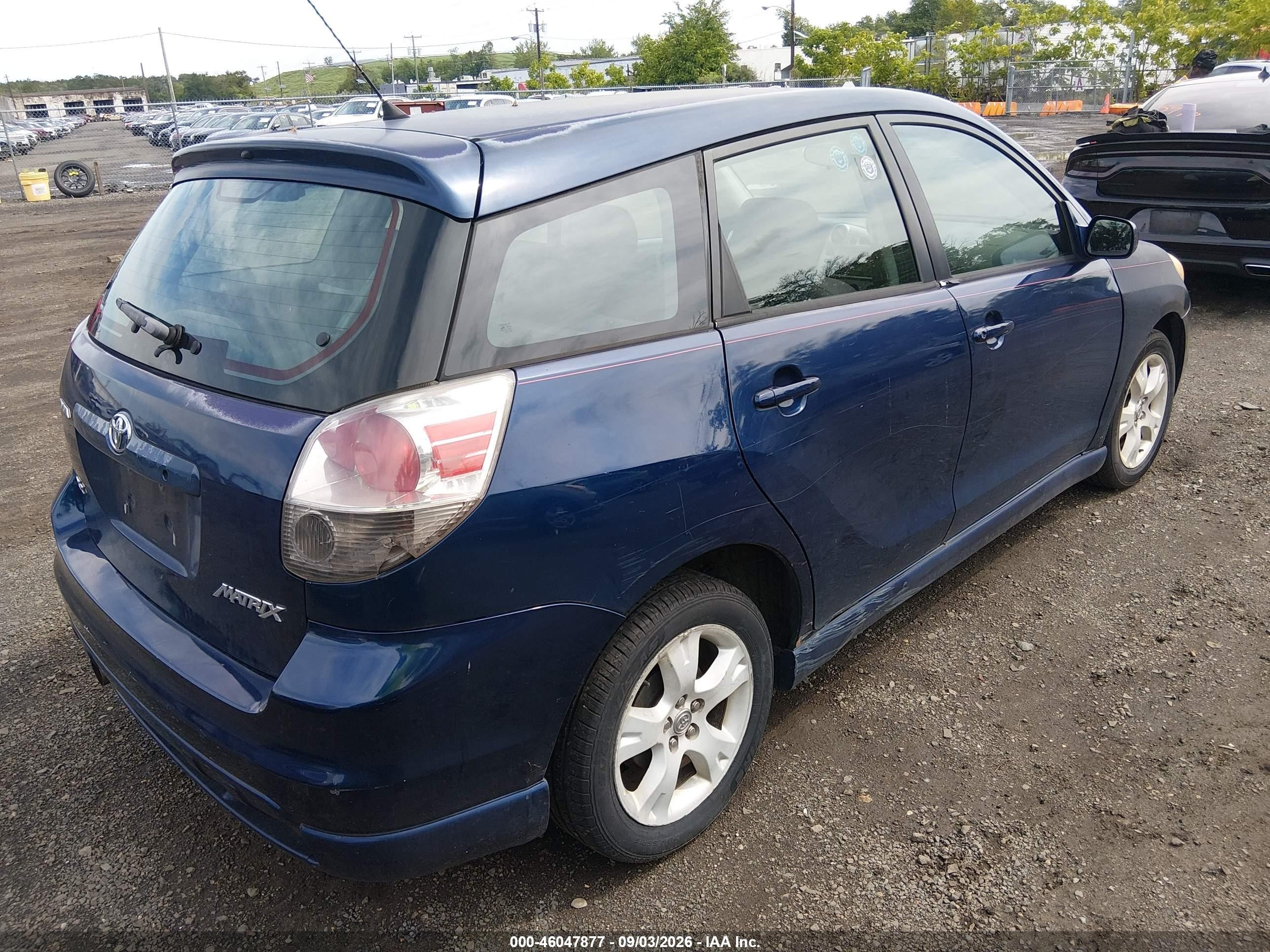 2005 Toyota Matrix Xr Blue vin: 2T1KR32E75C501957