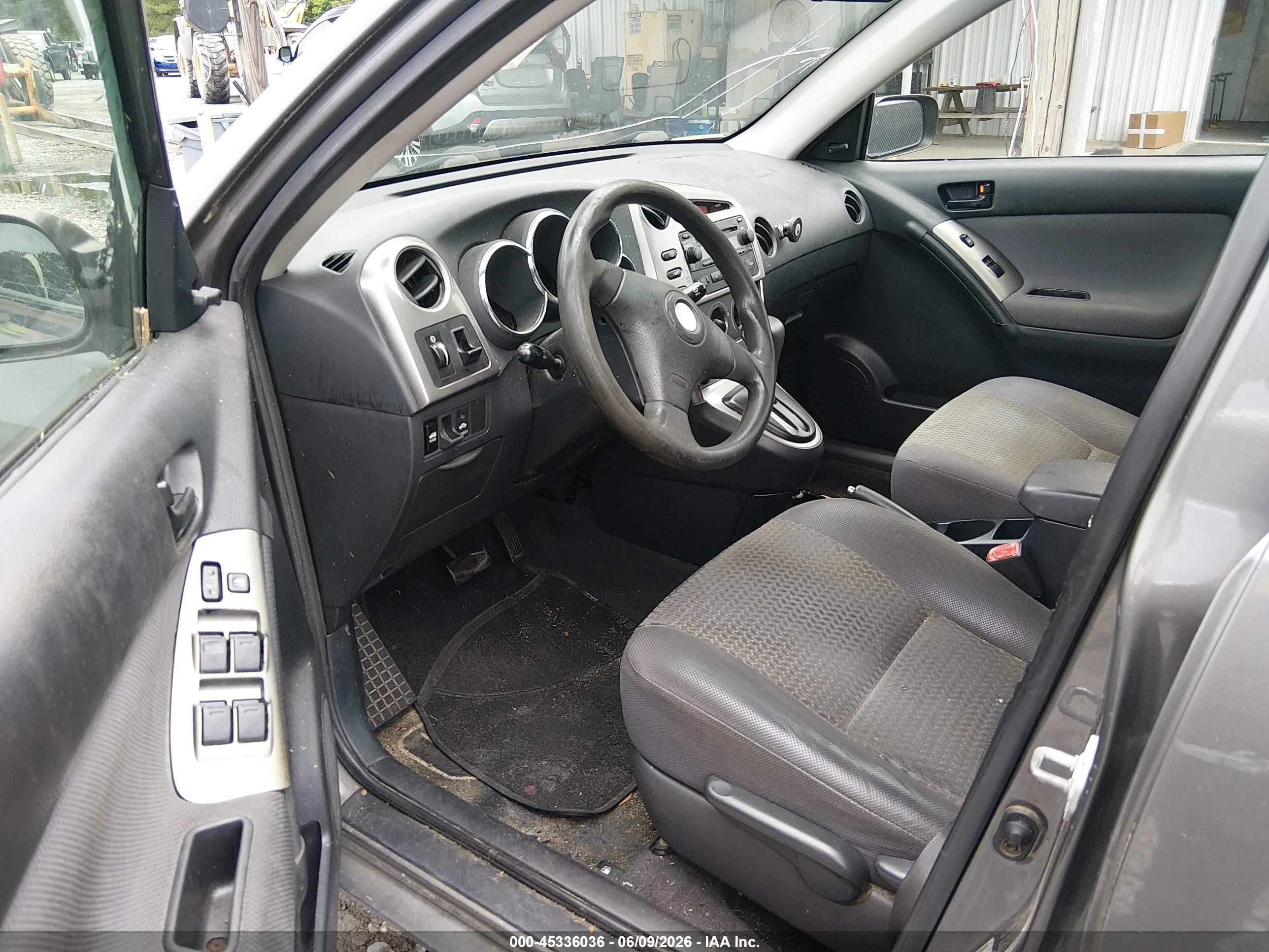 2006 Toyota Matrix   Gray vin: 2T1KR32E76C575784