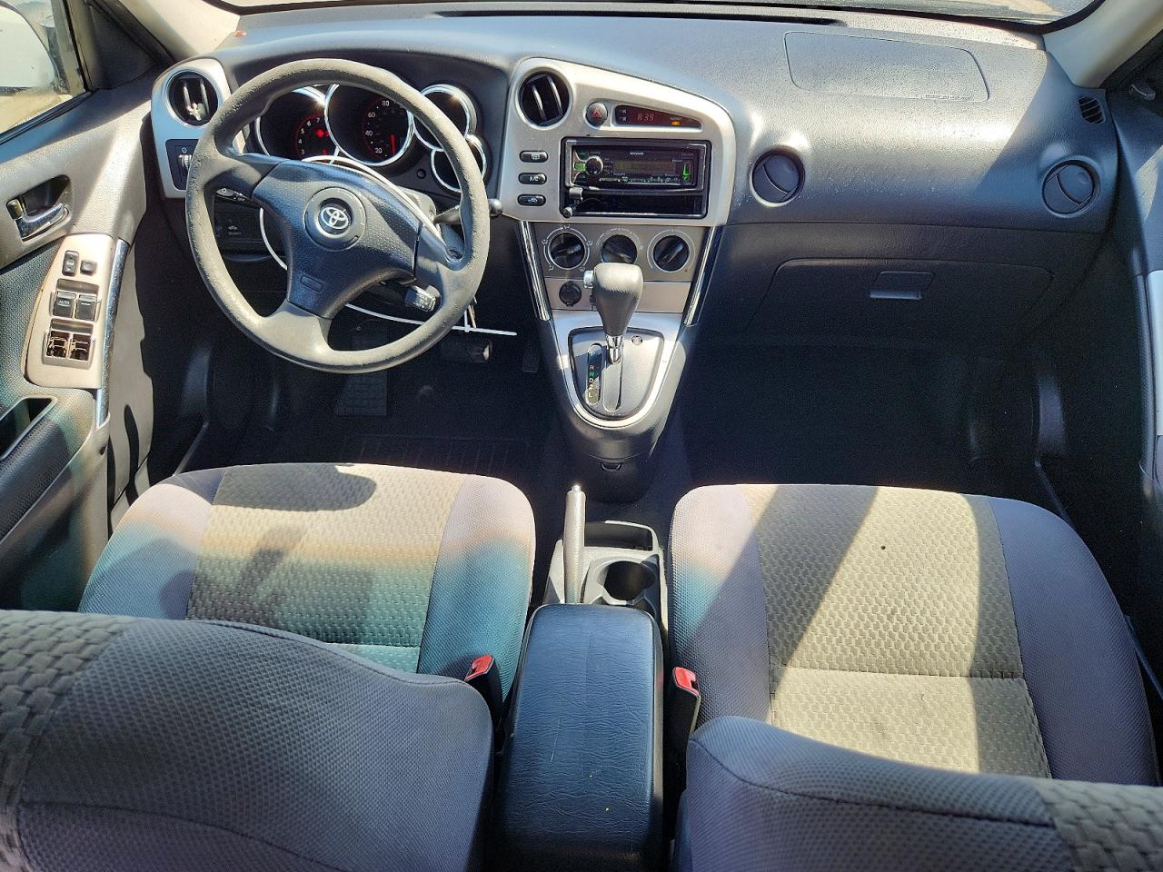 2006 Toyota Matrix Base White vin: 2T1KR32E76C609142