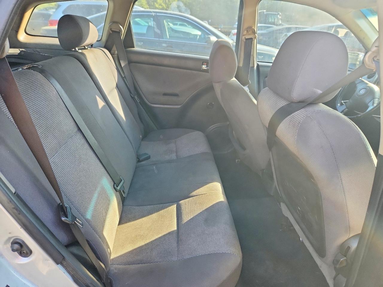 2006 Toyota Matrix Xr Silver vin: 2T1KR32E76C619637
