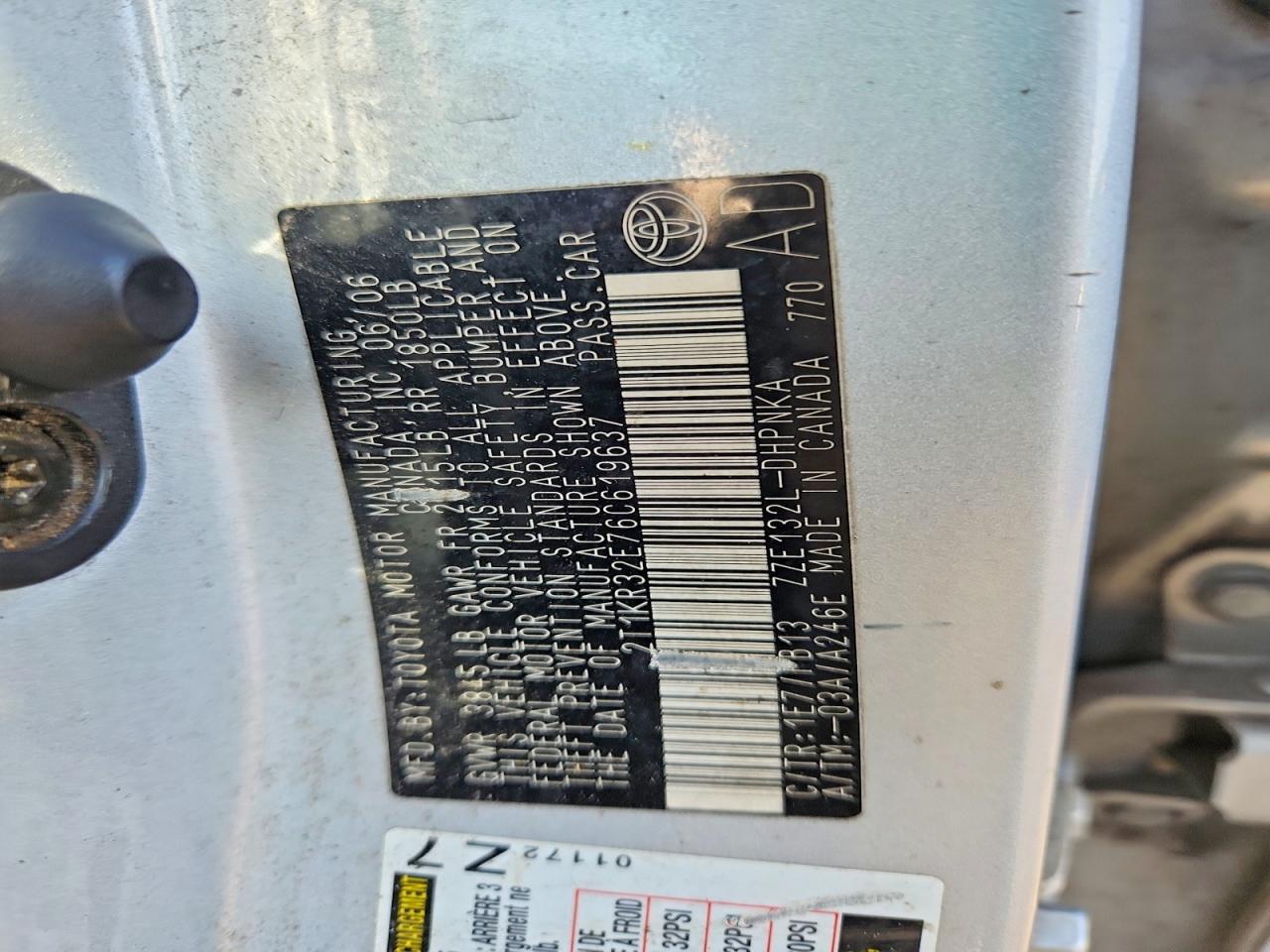 2006 Toyota Matrix Xr Silver vin: 2T1KR32E76C619637