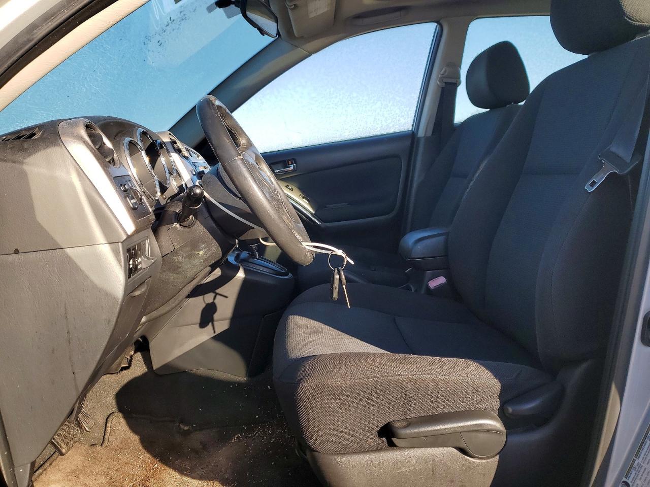 2007 Toyota Matrix Silver vin: 2T1KR32E77C640036