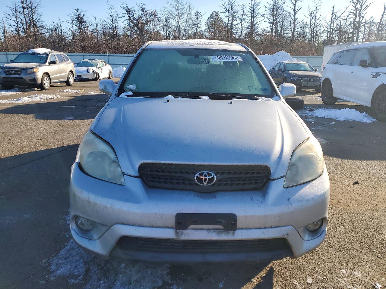 2007 Toyota Matrix Silver vin: 2T1KR32E77C640036