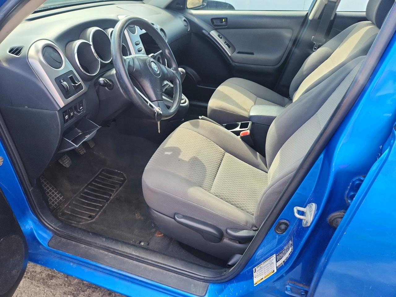 2008 Toyota Corolla Matrix Xr Blue vin: 2T1KR32E78C693367