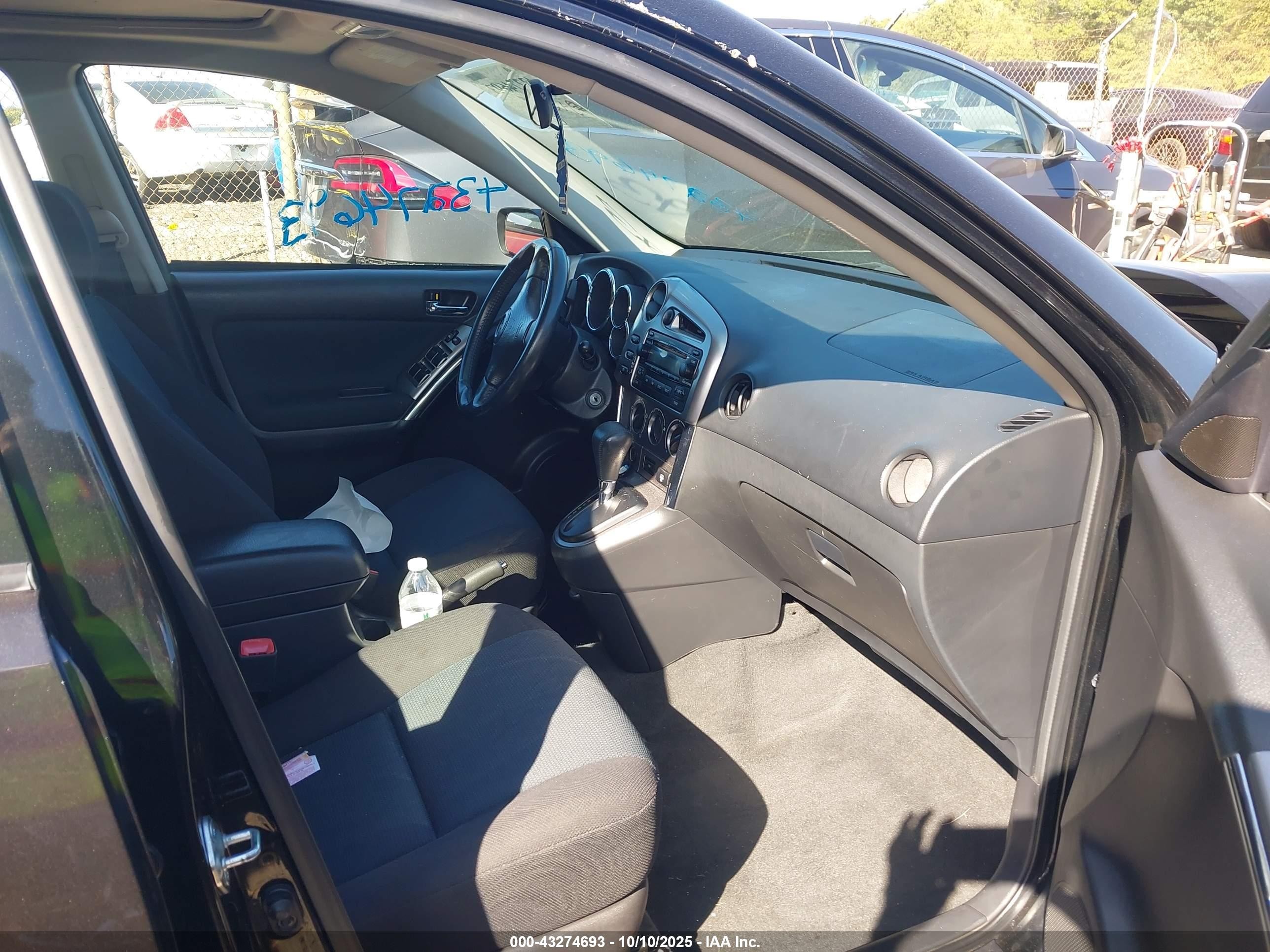 2008 Toyota Matrix Xr Black vin: 2T1KR32E78C701046