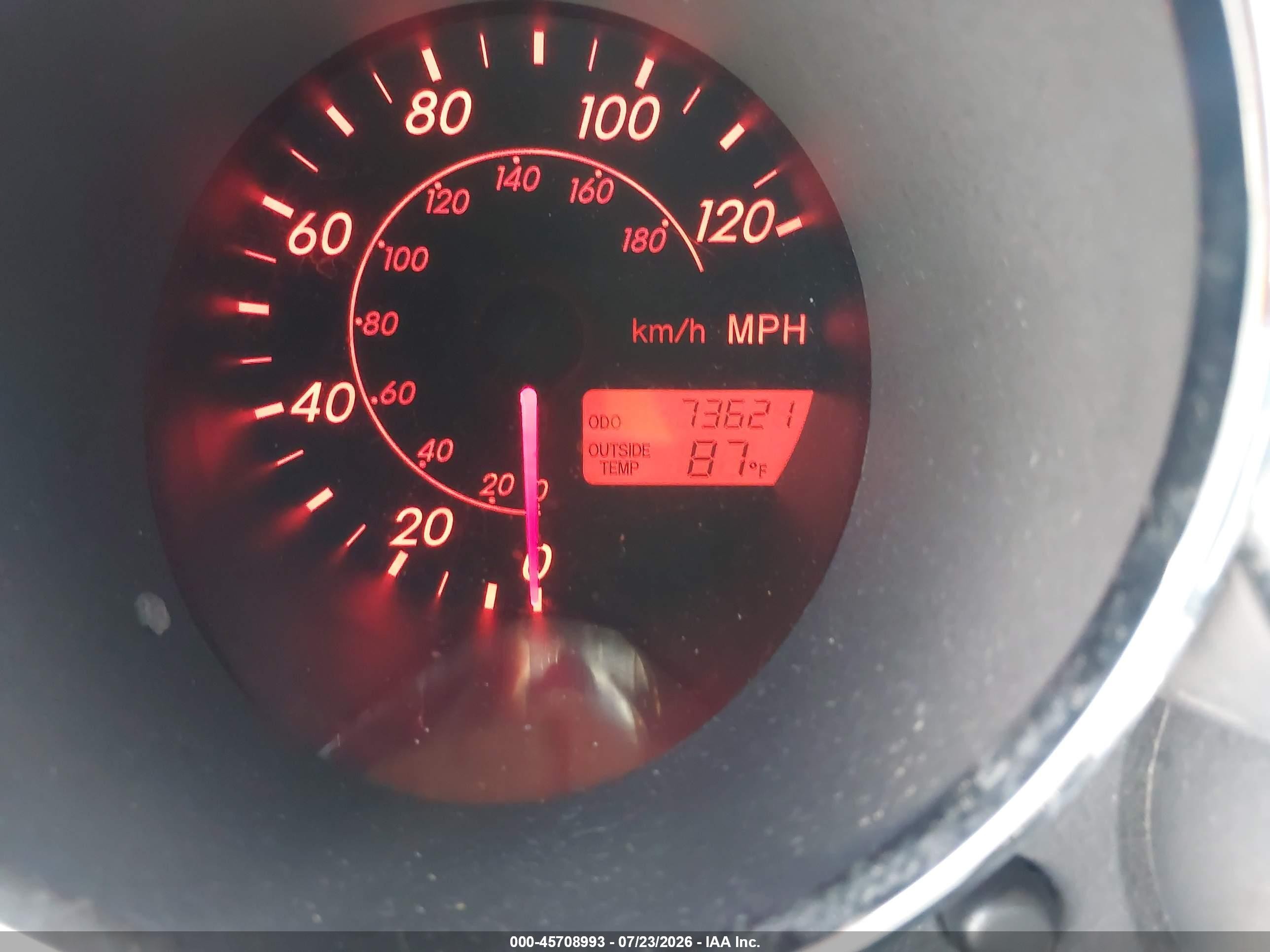 2003 Toyota Matrix Standard Серебряный vin: 2T1KR32E83C102911