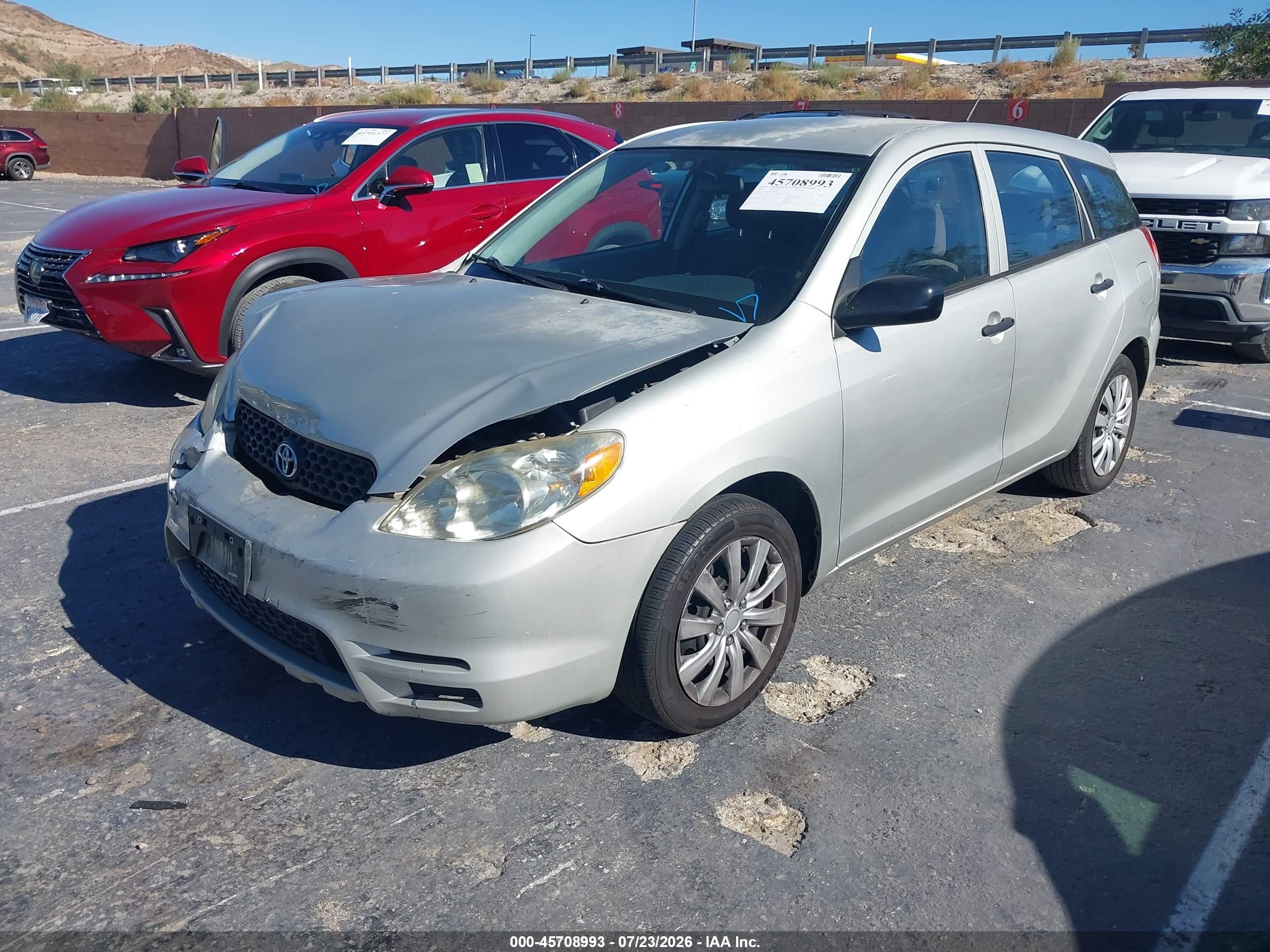 2003 Toyota Matrix Standard Серебряный vin: 2T1KR32E83C102911