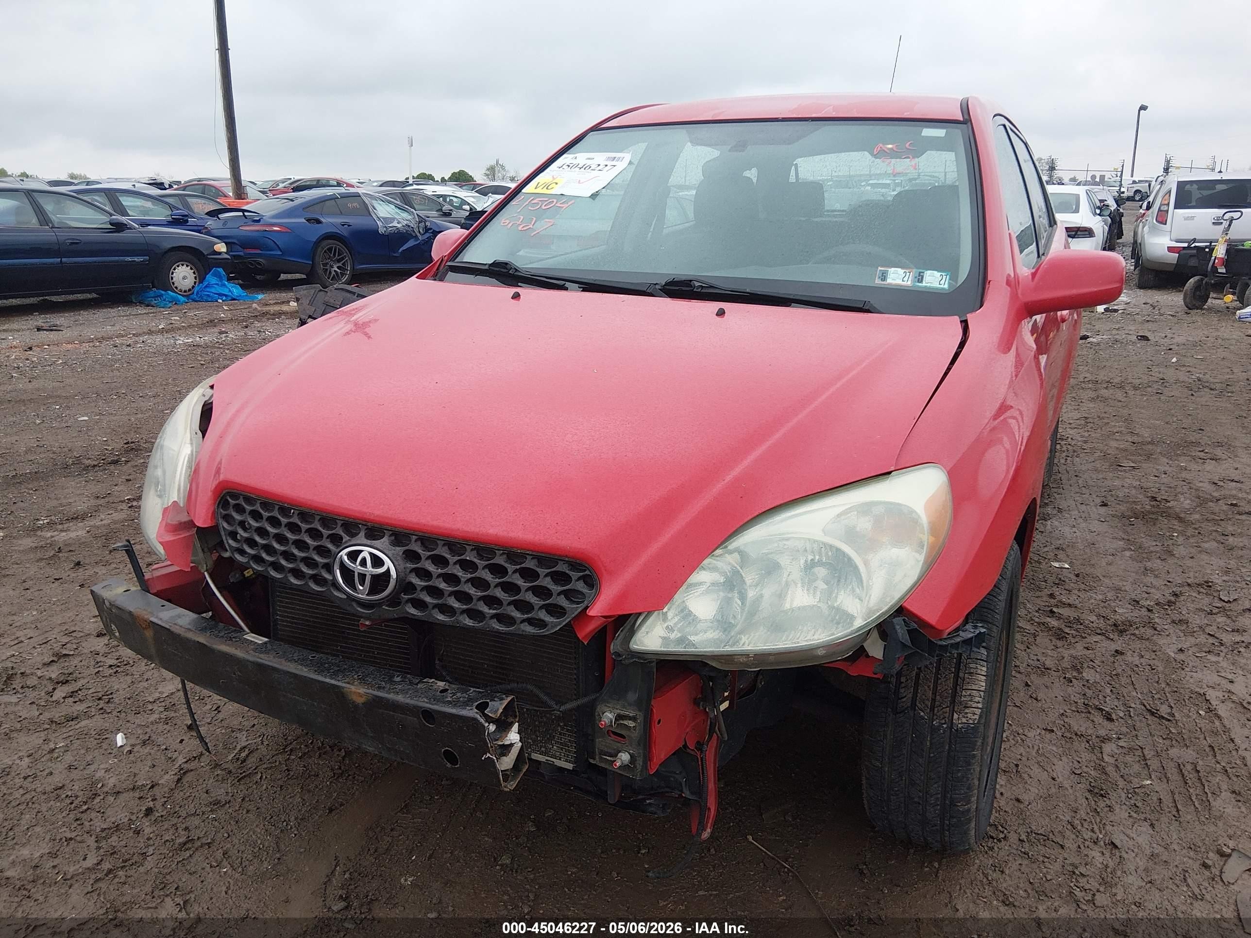 2004 Toyota Matrix Xr Red vin: 2T1KR32E84C209846