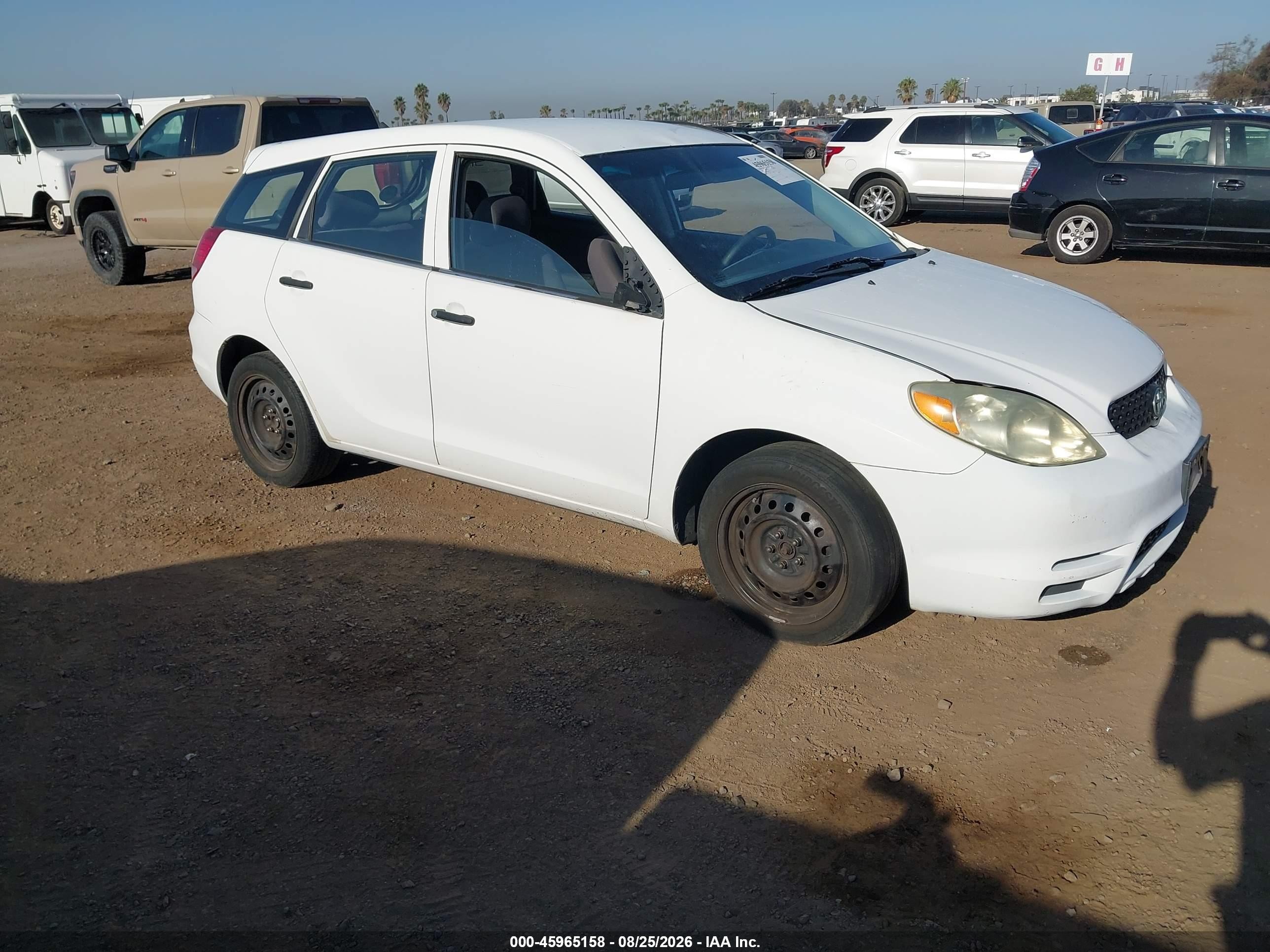 2004 Toyota Matrix Standard White vin: 2T1KR32E84C297278