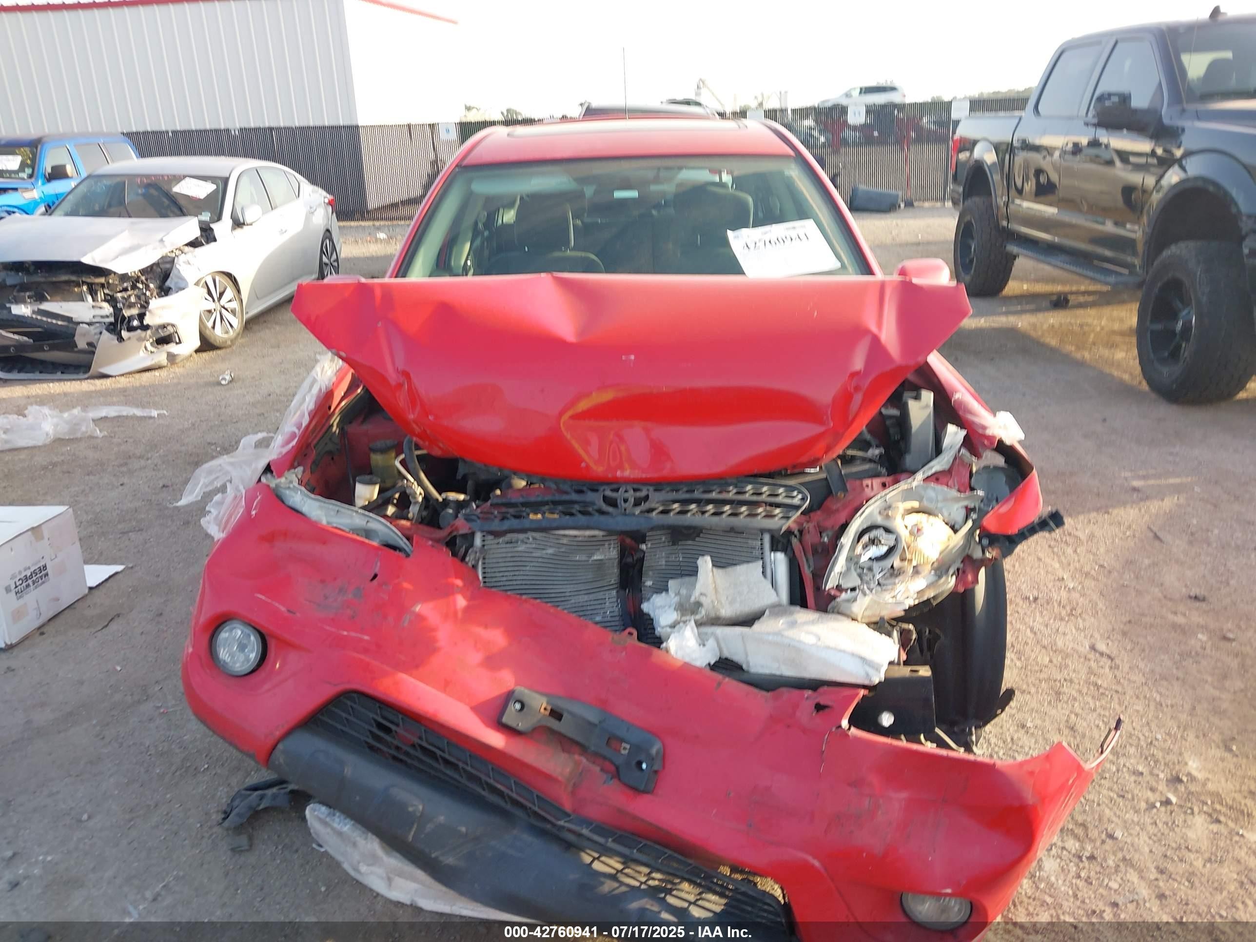 2005 Toyota Matrix Xr Red vin: 2T1KR32E85C340602