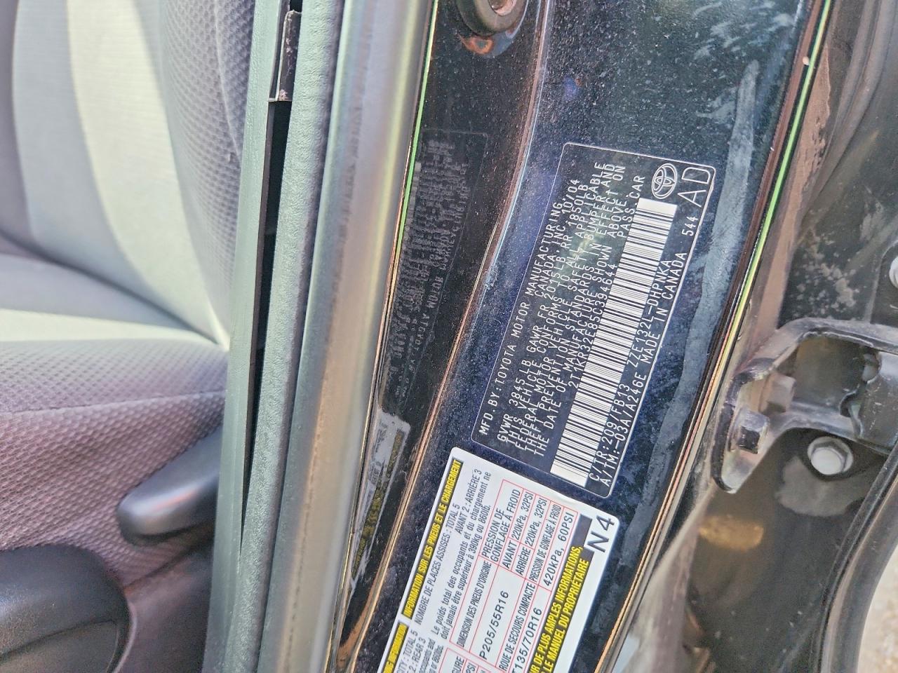 2005 Toyota Corolla Matrix Xr Black vin: 2T1KR32E85C394644