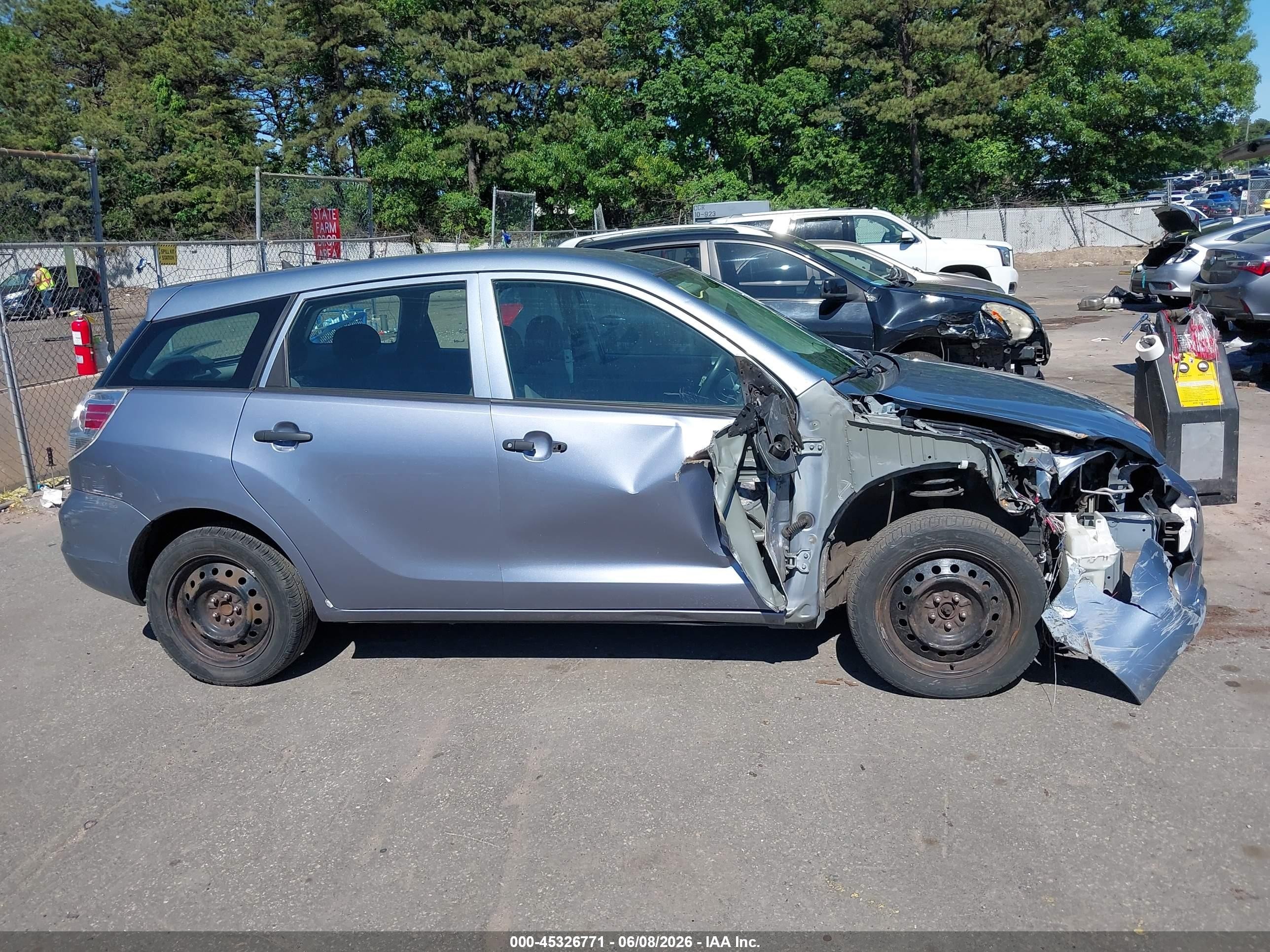 2005 Toyota Matrix   Light Blue vin: 2T1KR32E85C445317