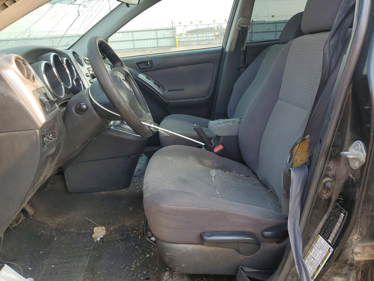 2005 Toyota Matrix Base Black vin: 2T1KR32E85C493805