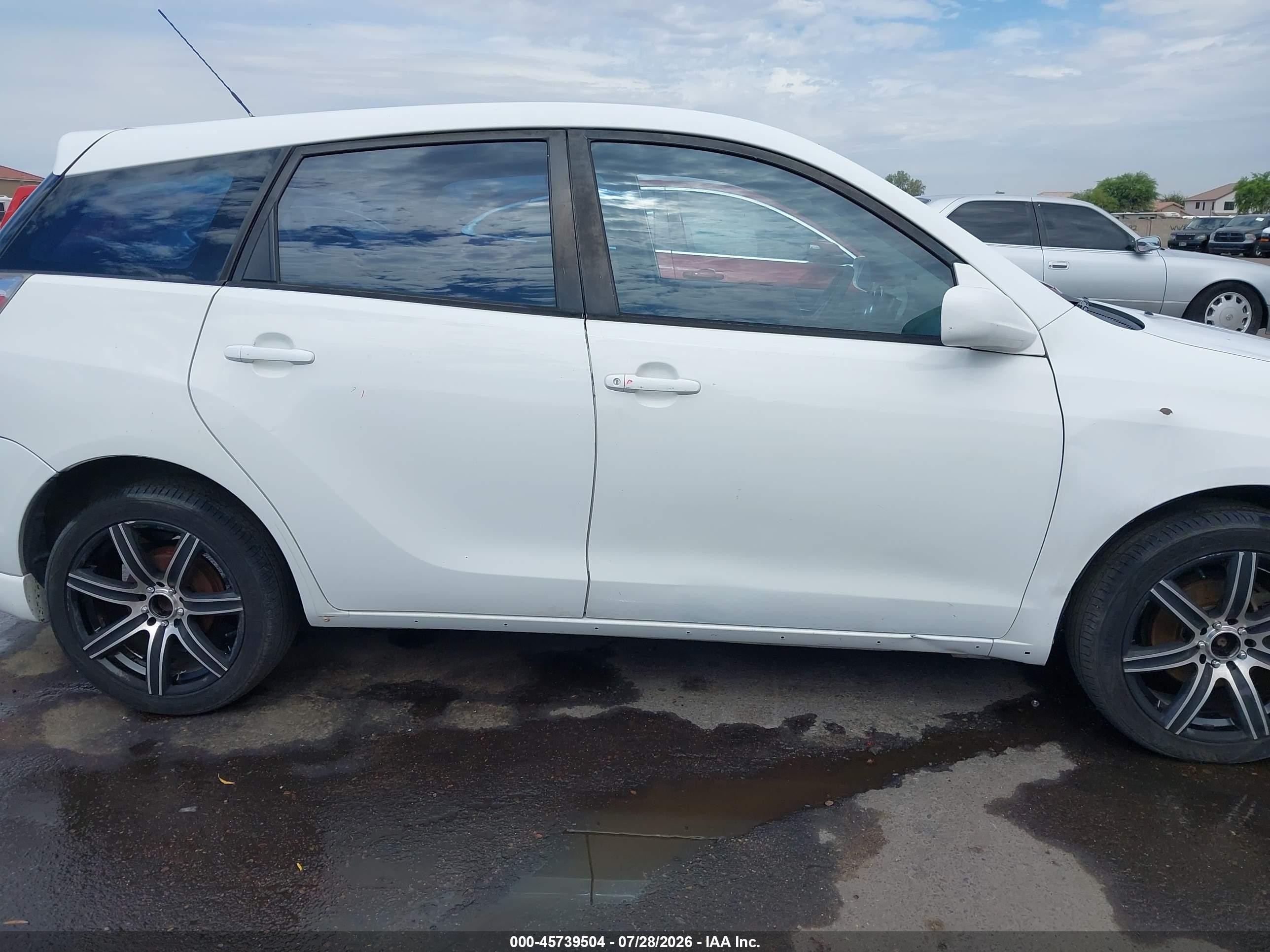 2006 Toyota Matrix Xr White vin: 2T1KR32E86C577690