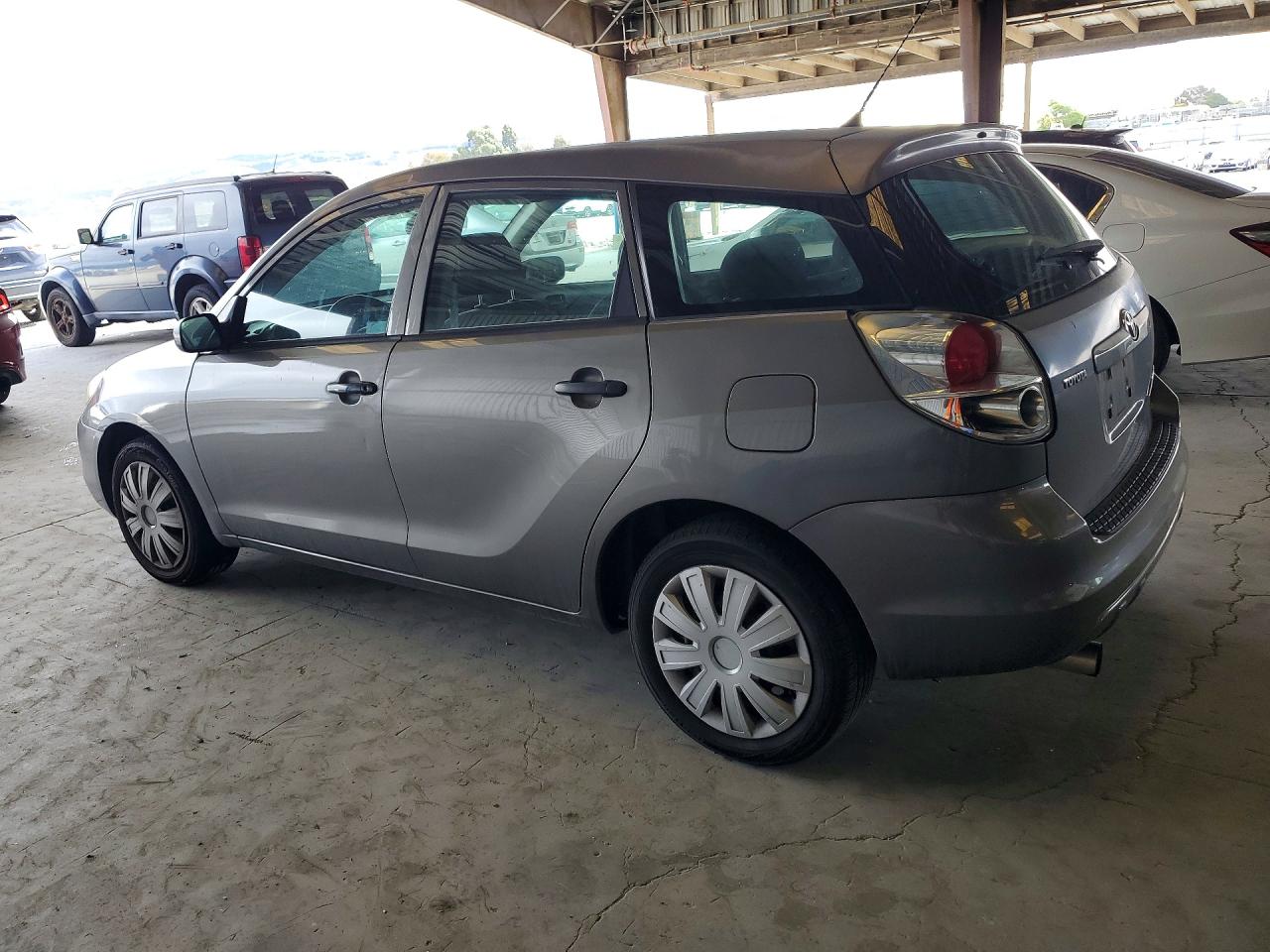 2008 Toyota Matrix Base Угольный vin: 2T1KR32E88C713853