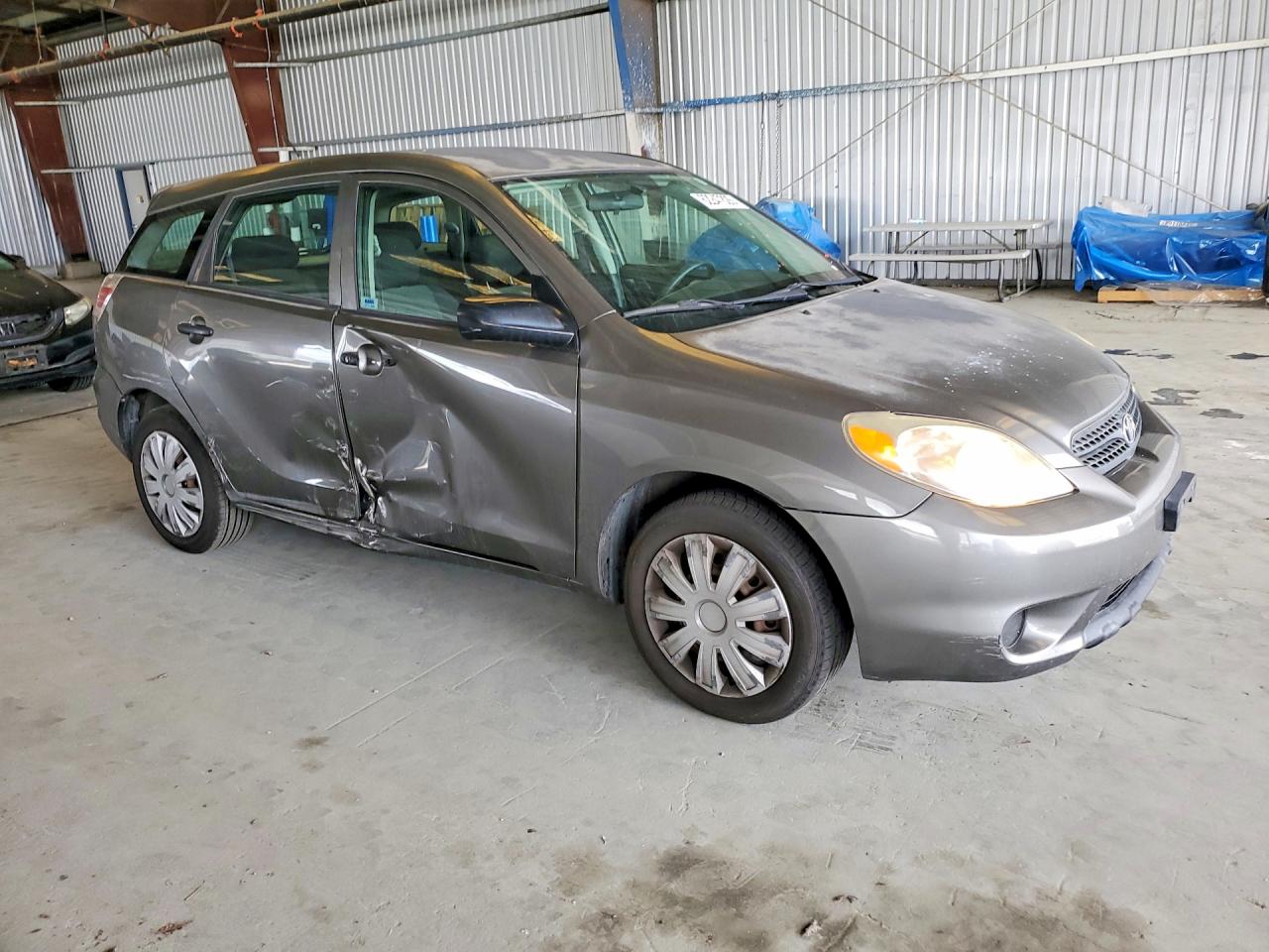 2008 Toyota Matrix Base Угольный vin: 2T1KR32E88C713853