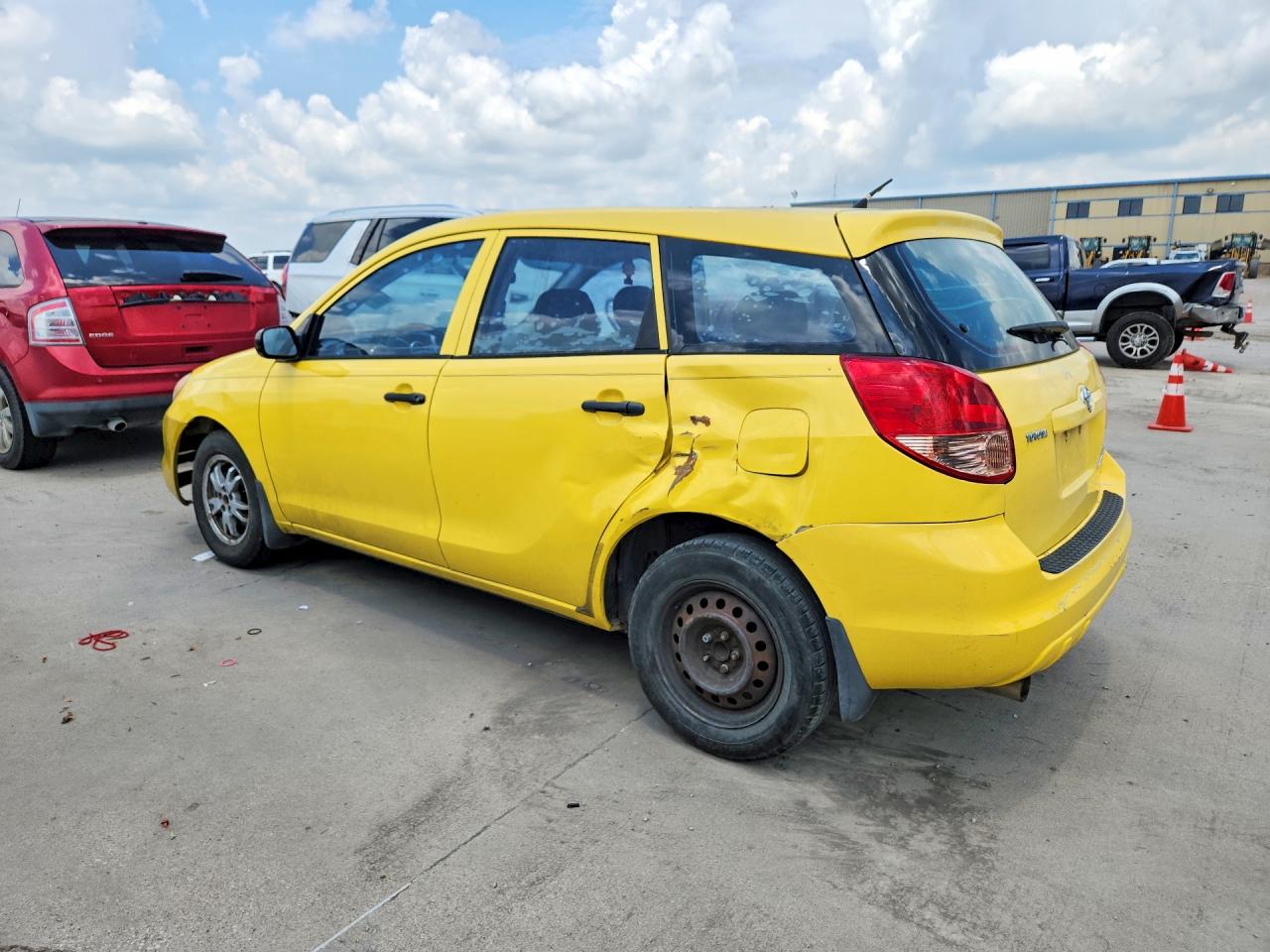 2004 Toyota Matrix Base Yellow vin: 2T1KR32E94C177182