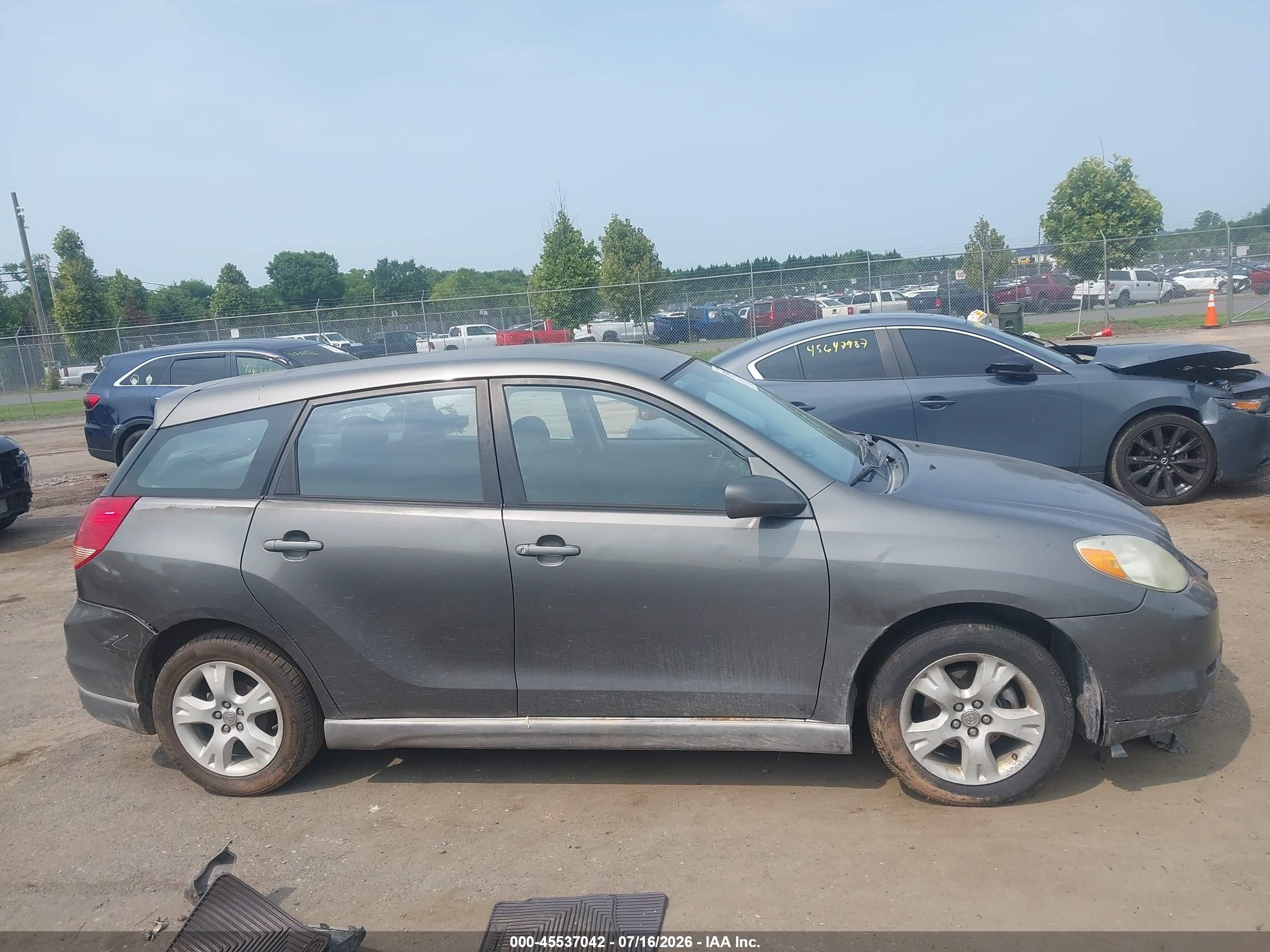 2004 Toyota Matrix Xr Gray vin: 2T1KR32E94C217681