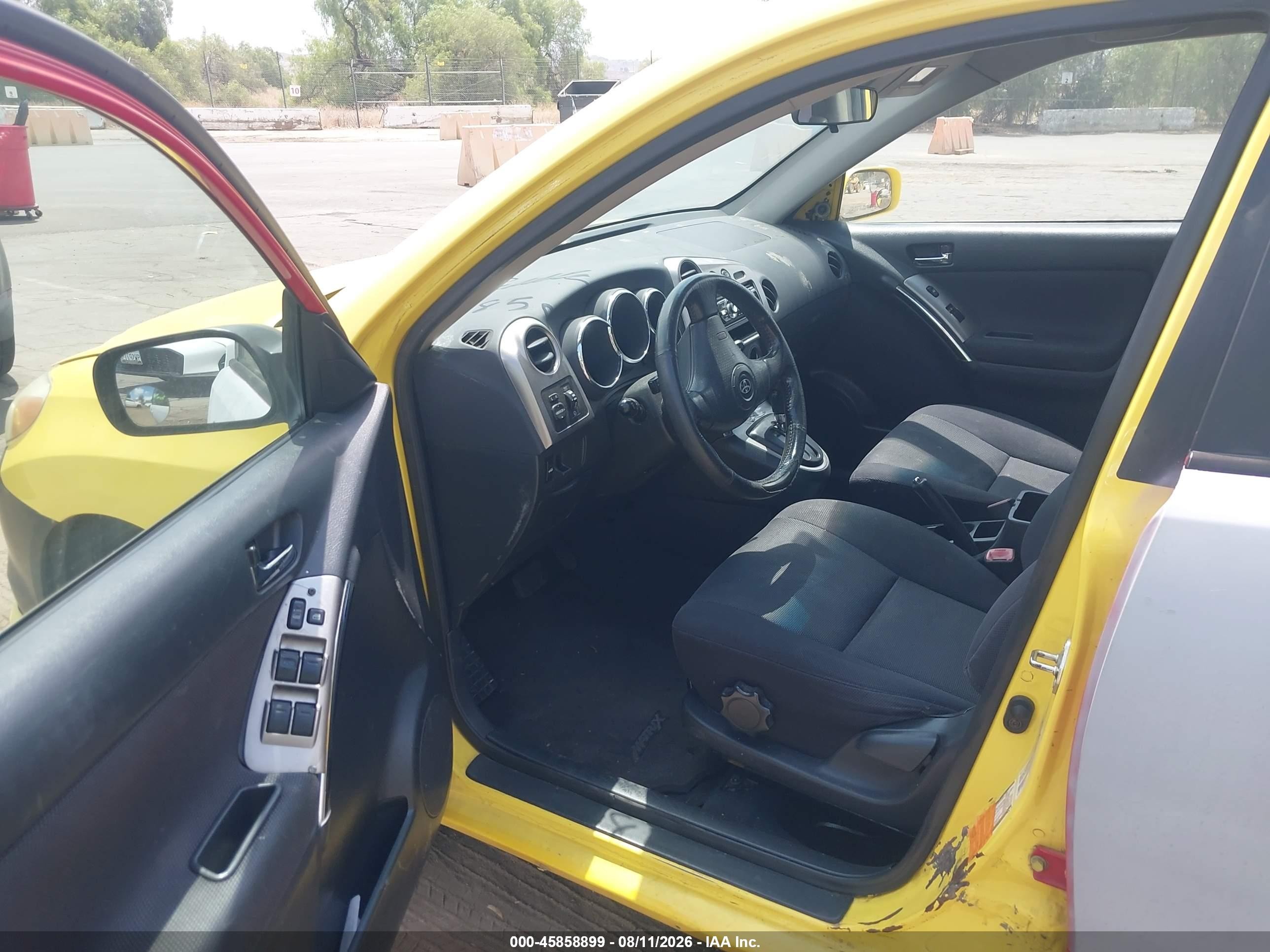 2004 Toyota Matrix Xr Yellow vin: 2T1KR32E94C313505