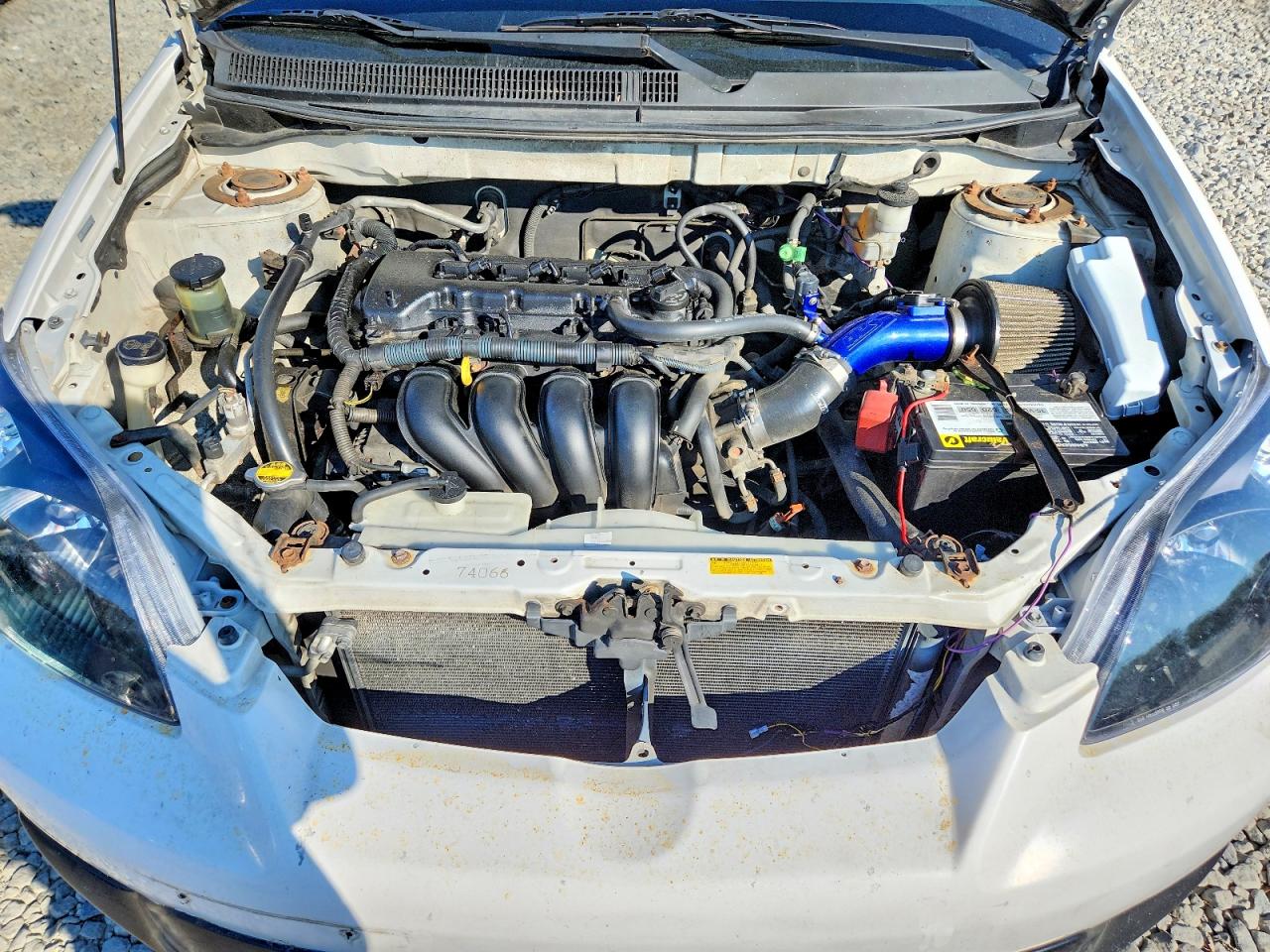 2005 Toyota Matrix Xr Белый vin: 2T1KR32E95C346103