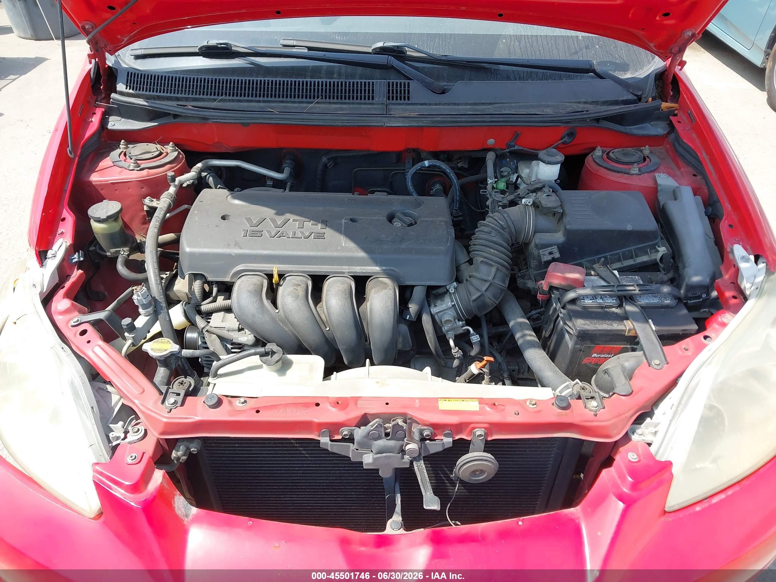 2005 Toyota Matrix   Red vin: 2T1KR32E95C346182