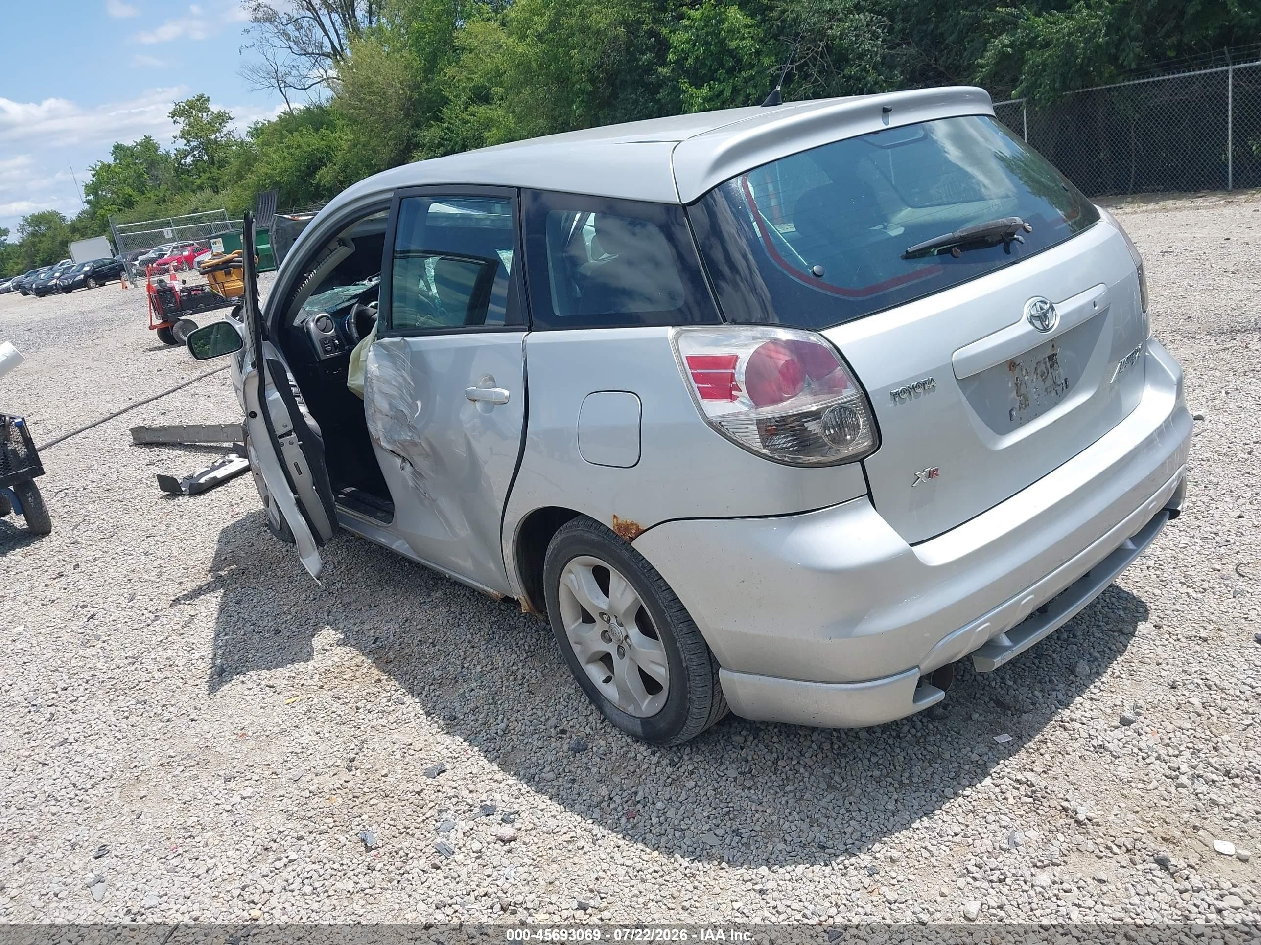 2005 Toyota Matrix Xr Silver vin: 2T1KR32E95C388643