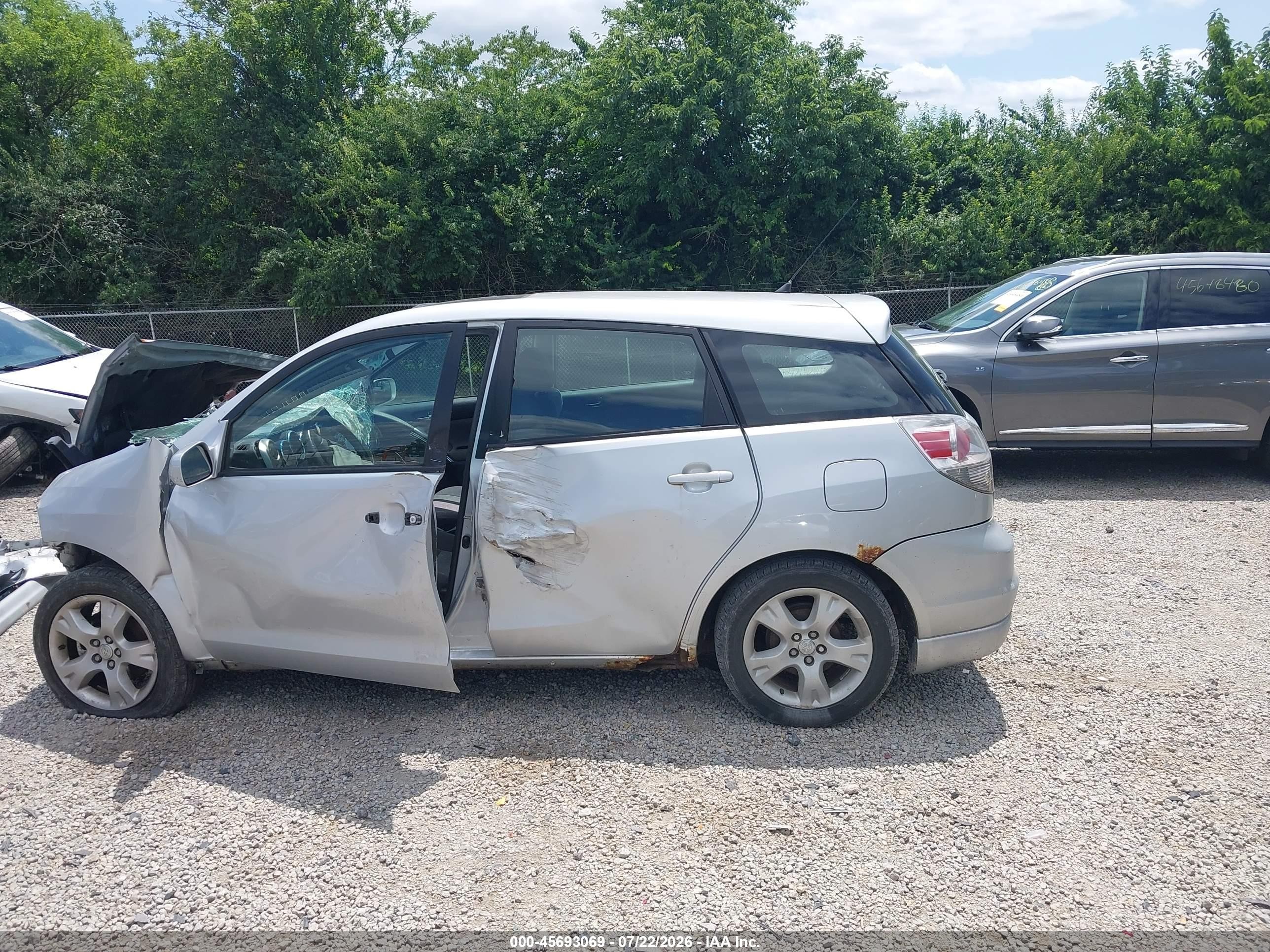 2005 Toyota Matrix Xr Silver vin: 2T1KR32E95C388643