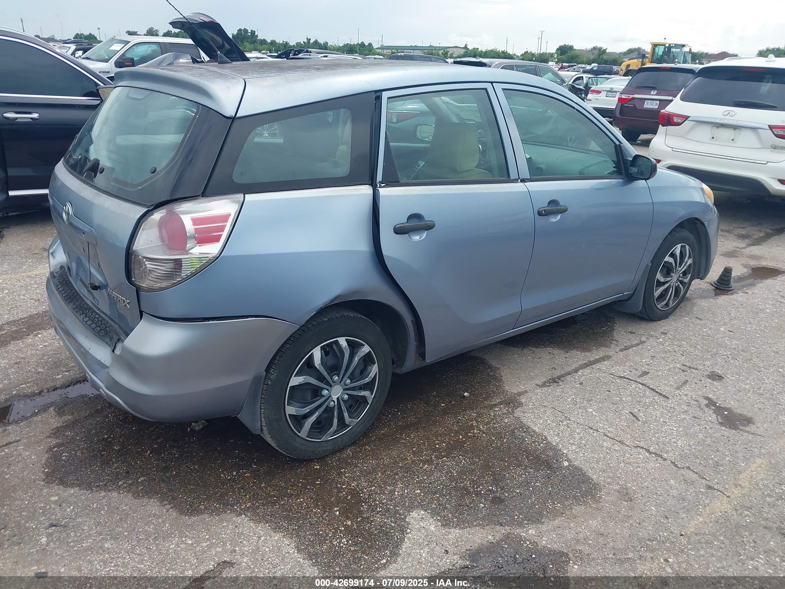2005 Toyota Matrix   Light Blue vin: 2T1KR32E95C485504