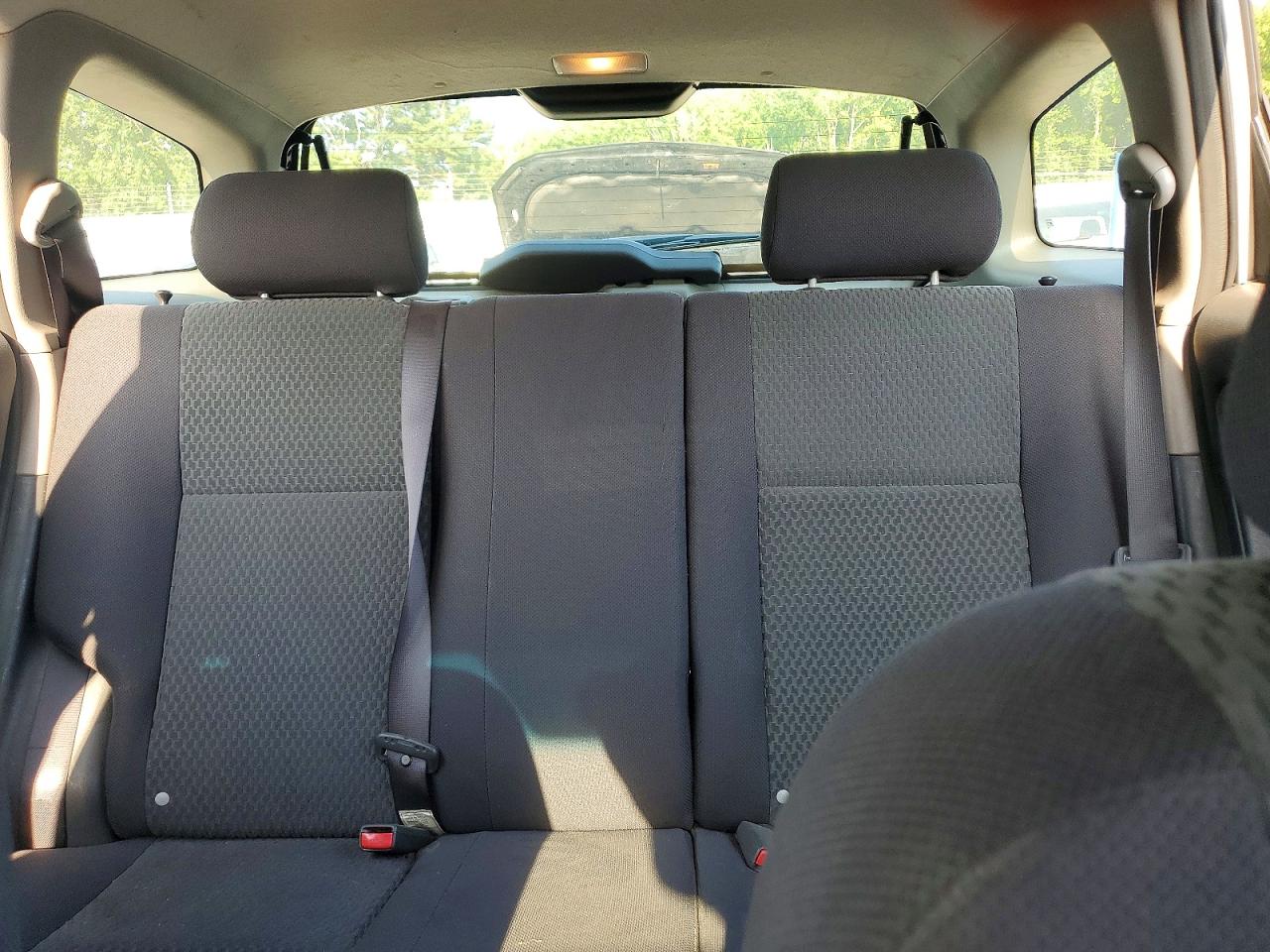 2005 Toyota Matrix Silver vin: 2T1KR32E95C505671