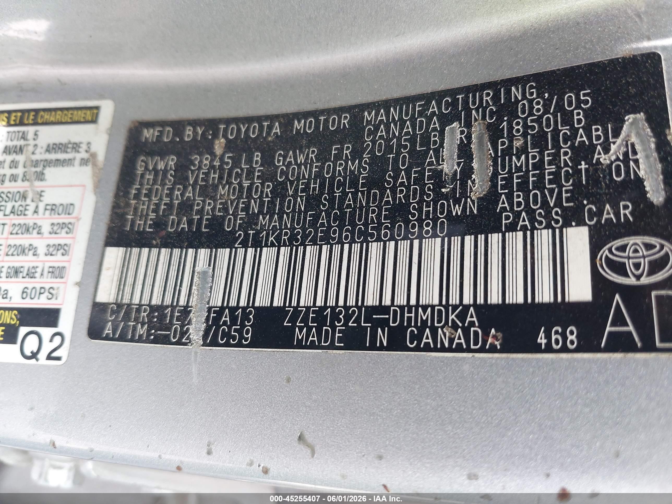 2006 Toyota Matrix   Silver vin: 2T1KR32E96C560980